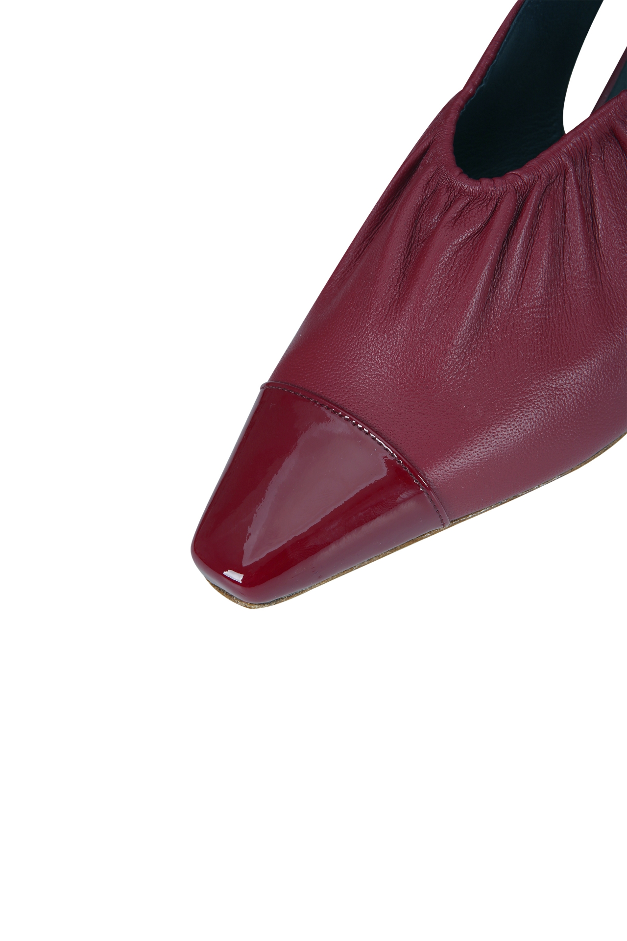 RUCHED SLINGBACK PUMPS (F26AC12041RD)