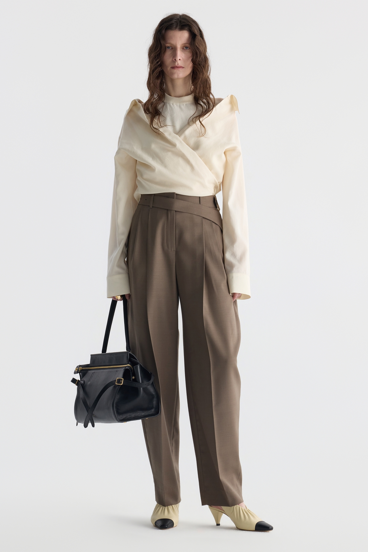 DETACHABLE-LAYER SHIRT (F26BL4021IV)