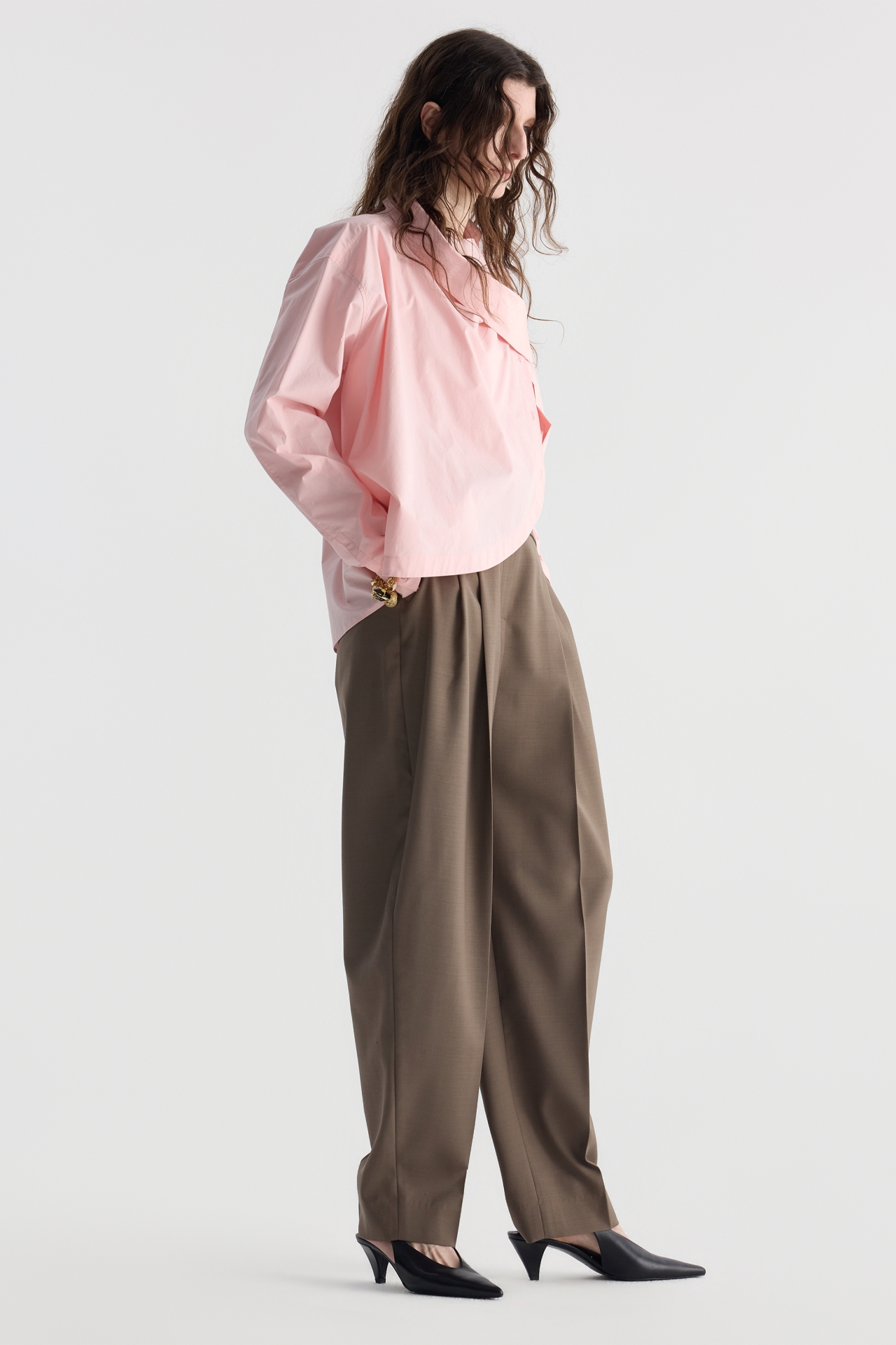 ASYMMETRICAL COLLAR DETAIL SHIRT (F26BL4061PK)
