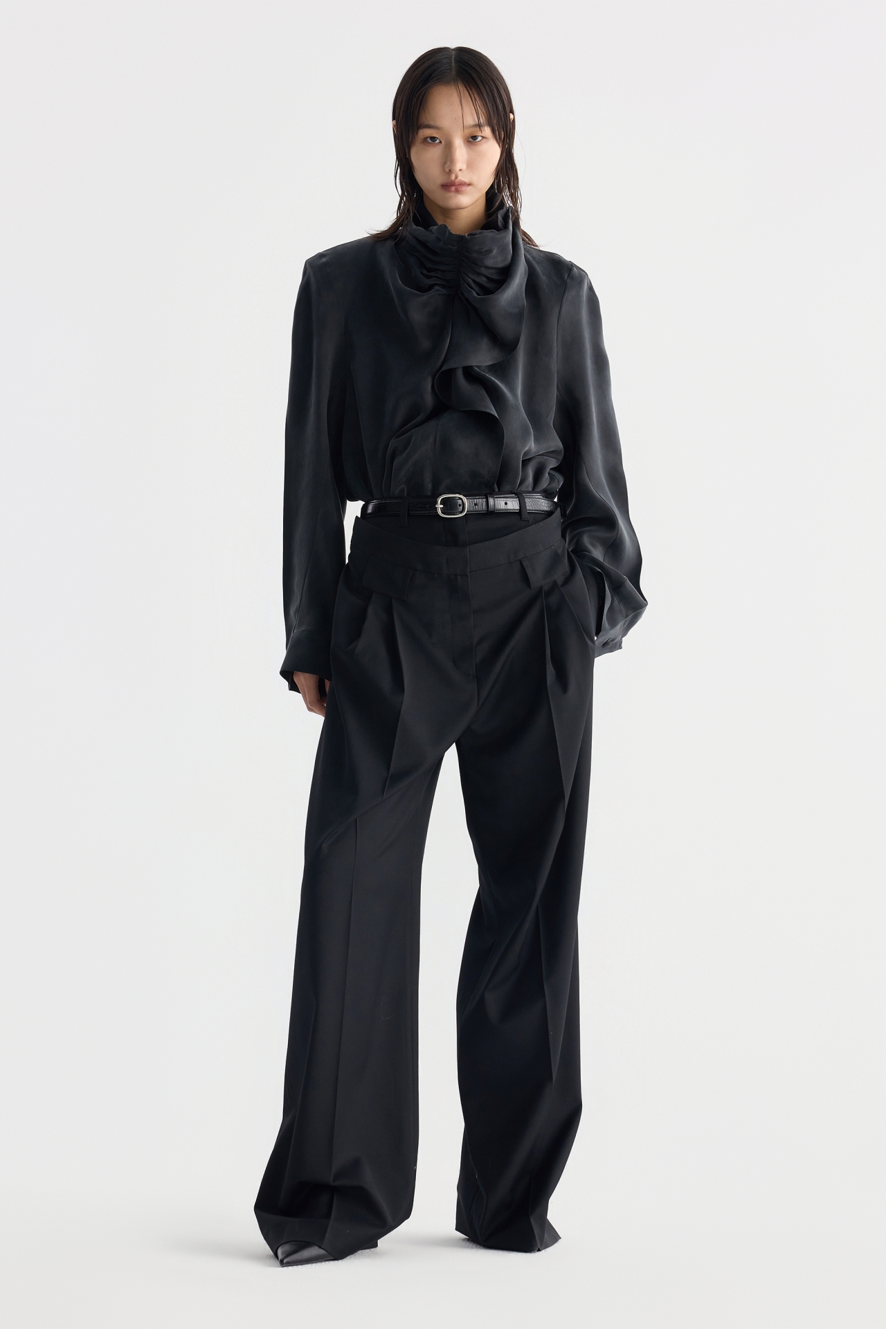 ZIP-FRONT NECK SCARF BLOUSE (F26BL4091CG)