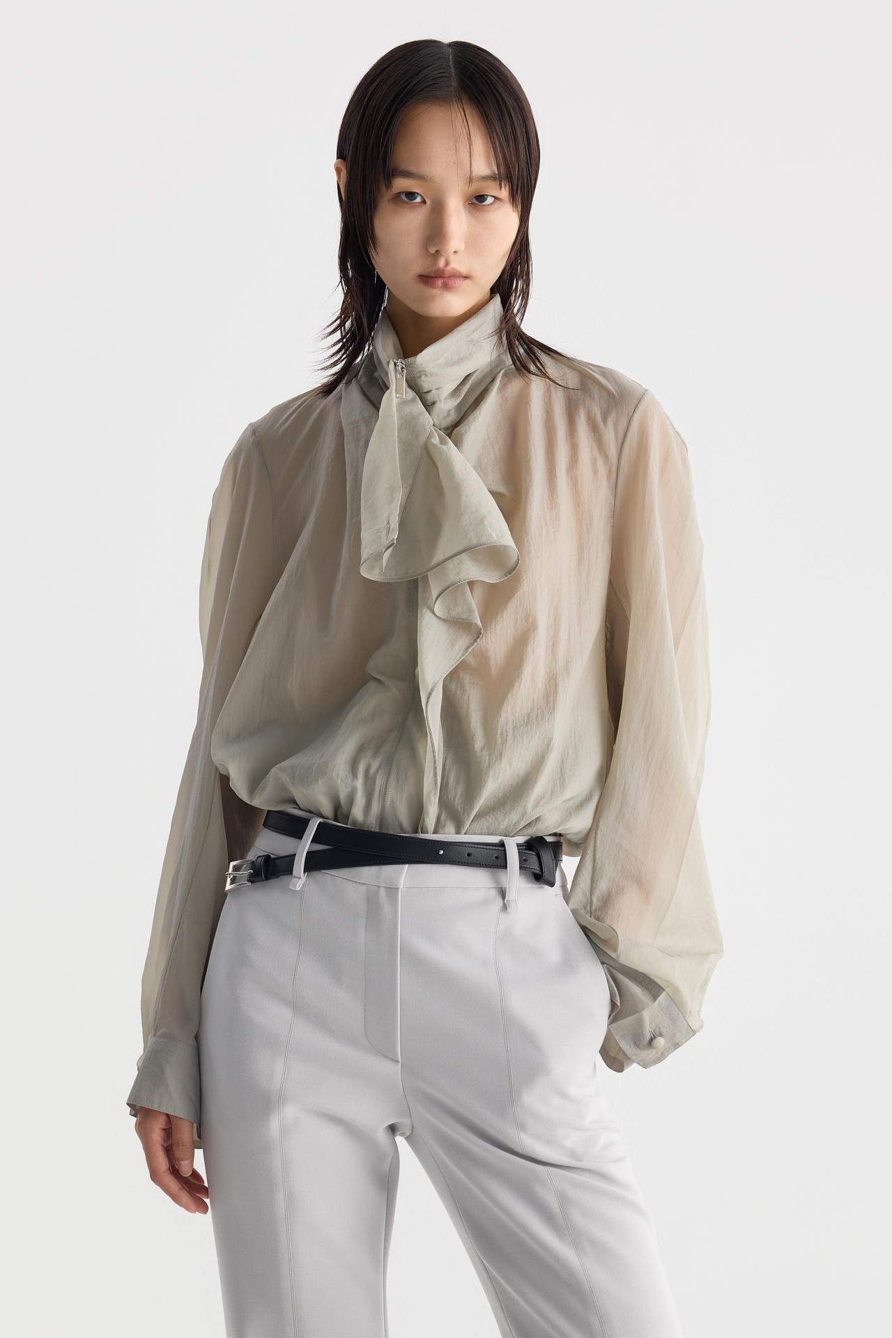 ZIP-FRONT NECK SCARF BLOUSE (F26BL4092GY)