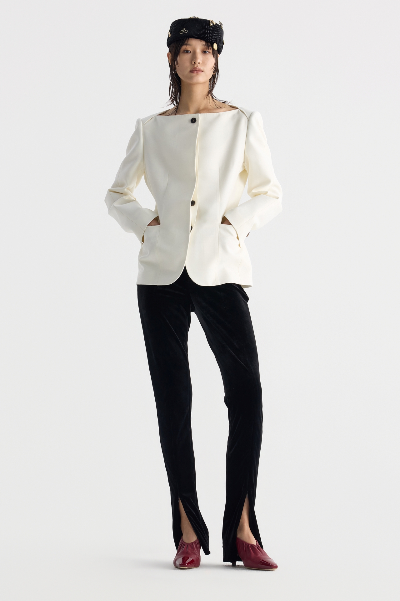 COLLARLESS TAILORED JACKET (F26JK2031IV)