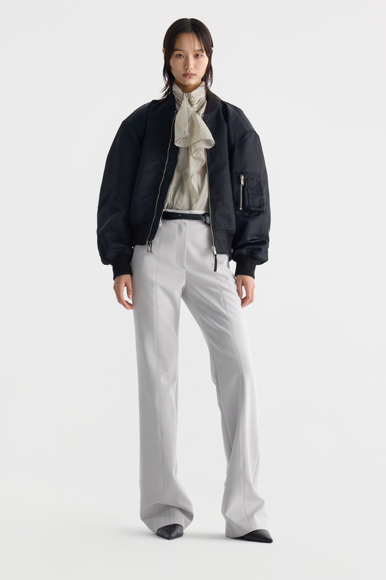 BACKLESS BOMBER JACKET (F26OT0041BK)
