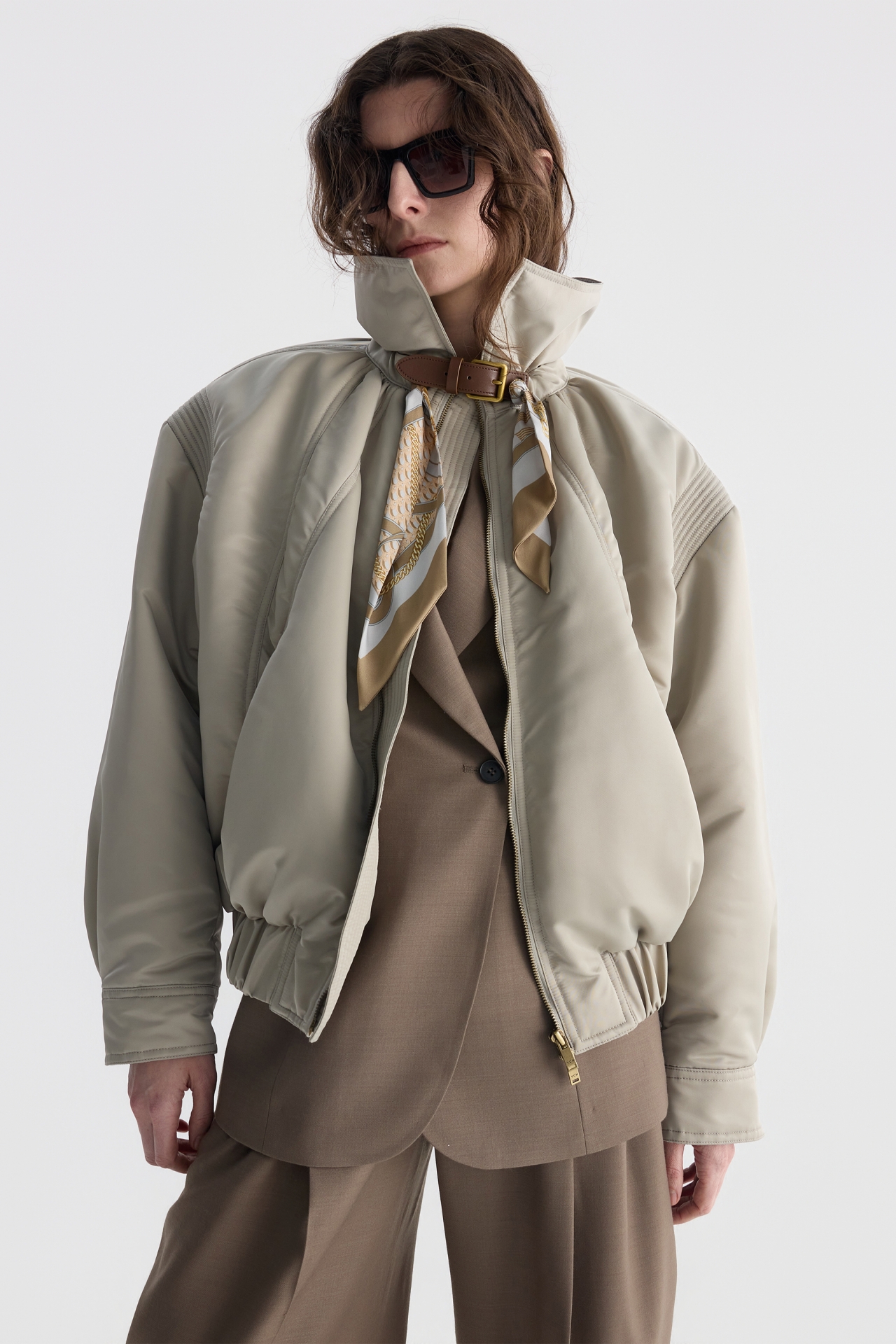 SCARF-DETAIL BOMBER JACKET (F26OT0071KK)