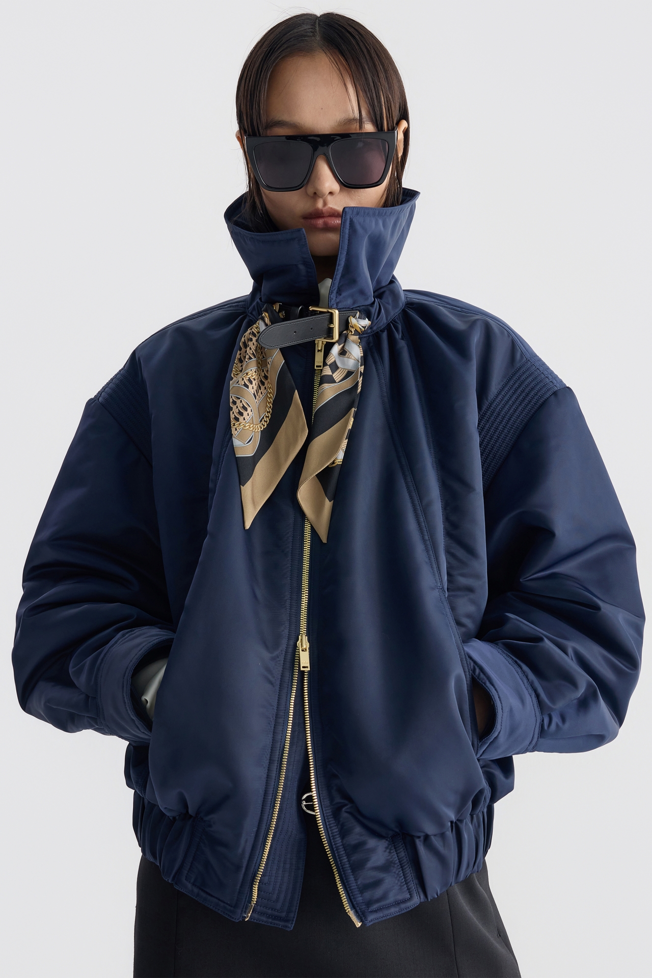 SCARF-DETAIL BOMBER JACKET (F26OT0071NV)