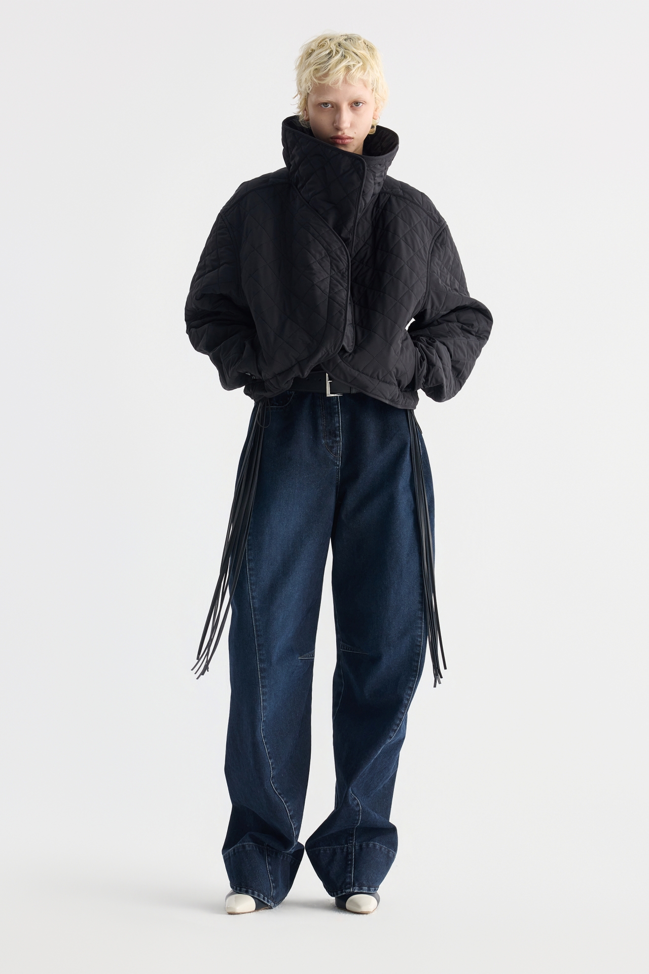 DETACHABLE FUNNEL NECK QUILTED JACKET (F26OT0091BK)