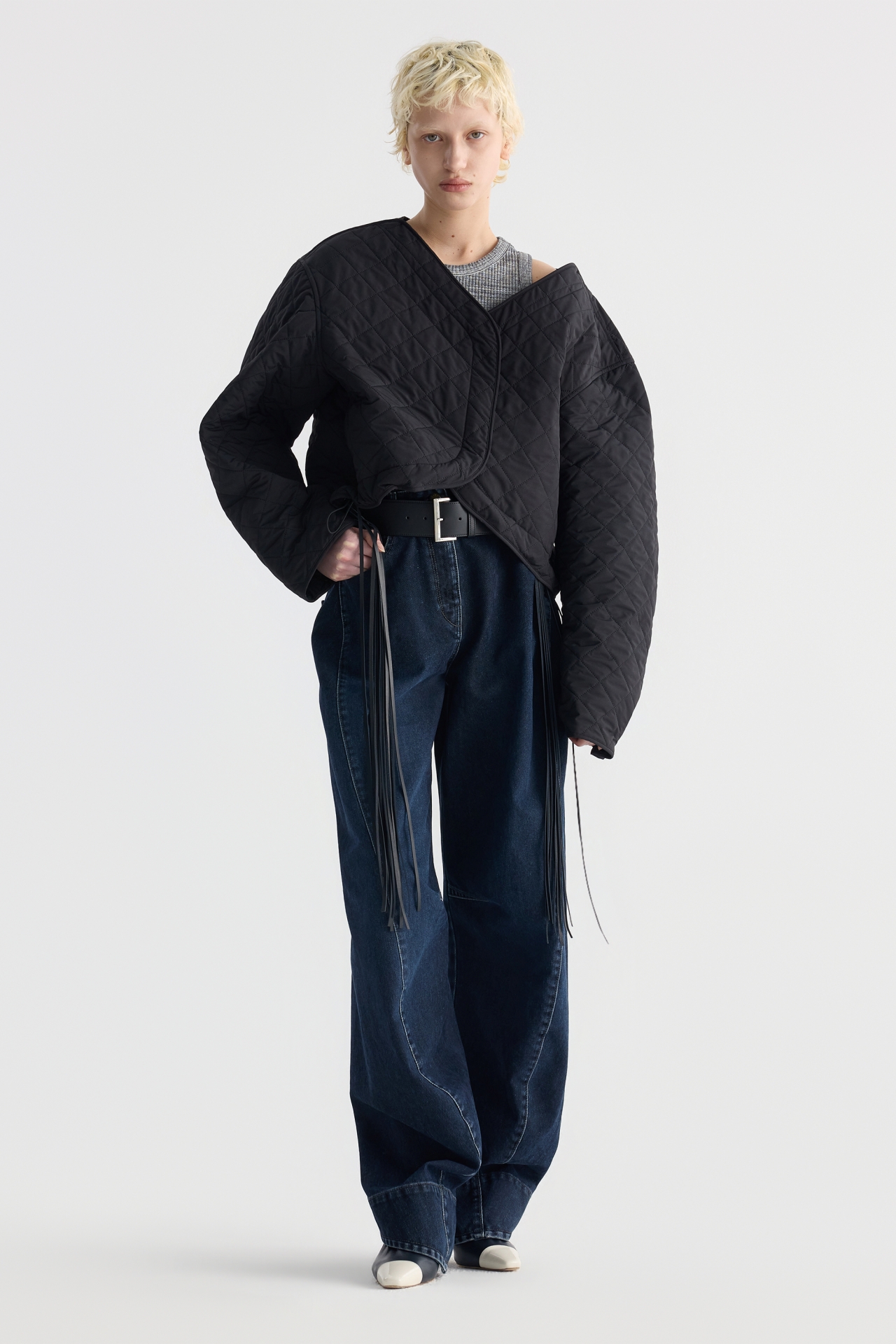 DETACHABLE FUNNEL NECK QUILTED JACKET (F26OT0091BK)