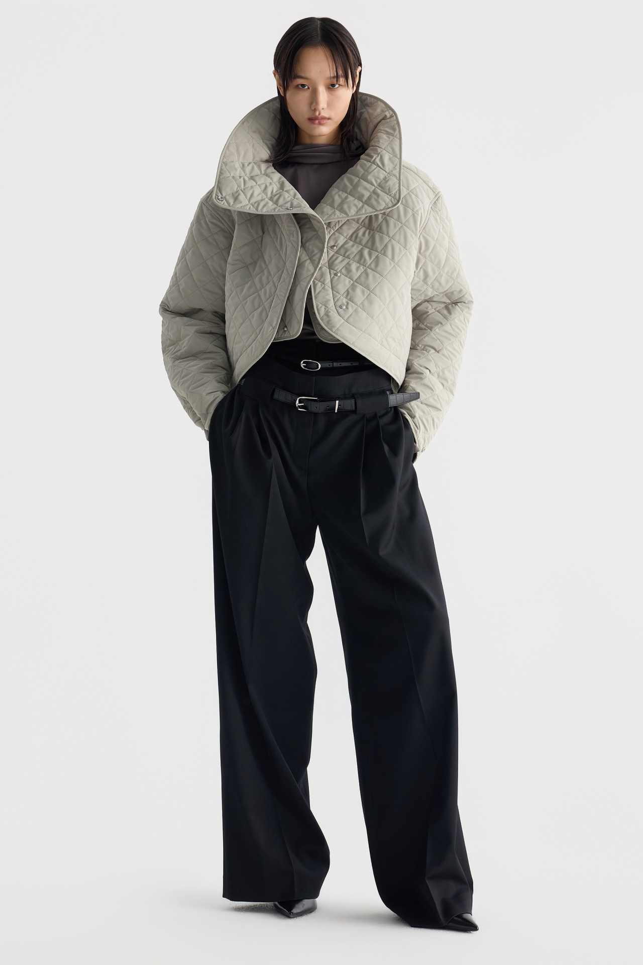 DETACHABLE FUNNEL NECK QUILTED JACKET (F26OT0091KK)