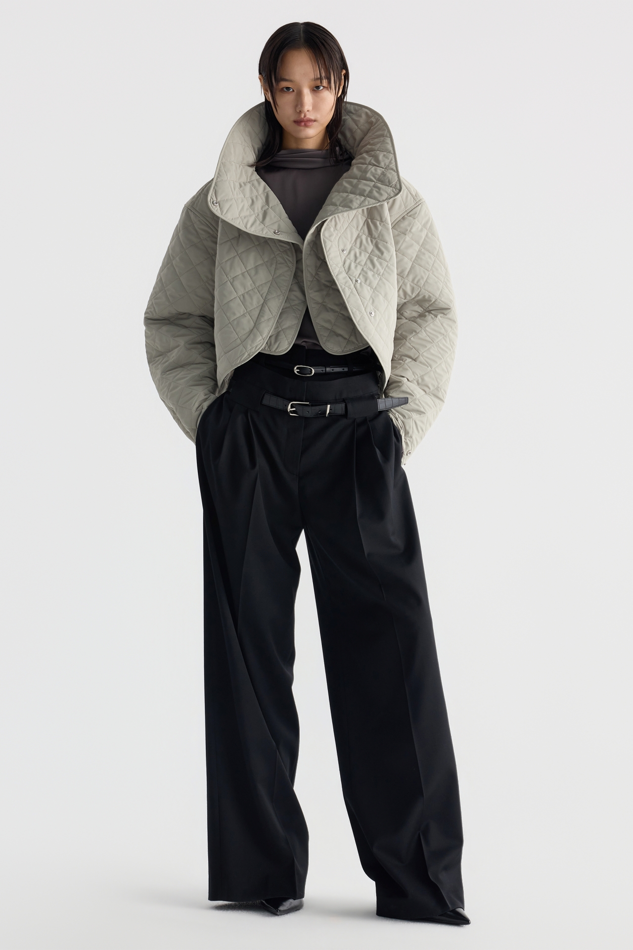 DETACHABLE FUNNEL NECK QUILTED JACKET (F26OT0091KK)