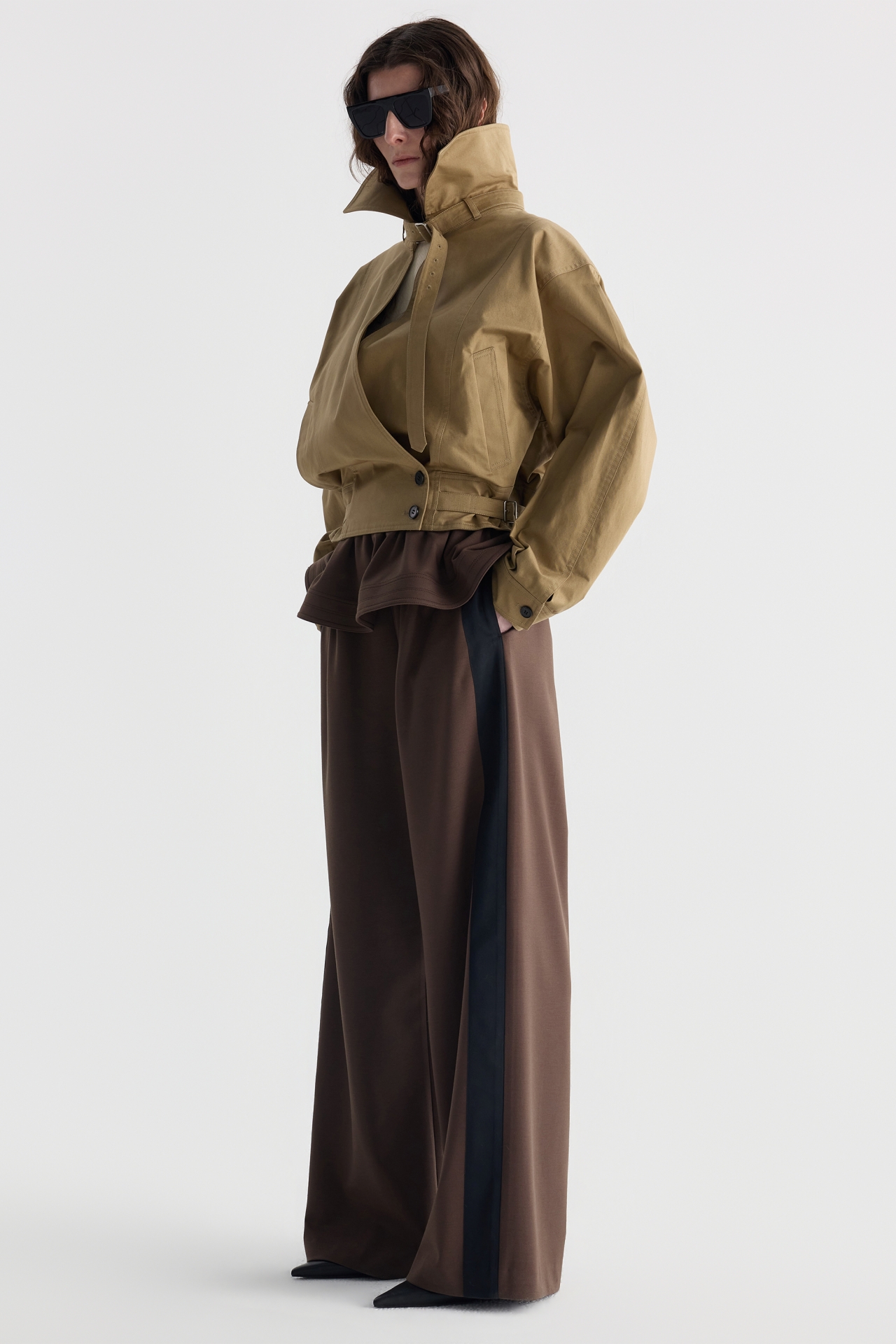 CROPPED UTILITY JACKET (F26OT0131BE)