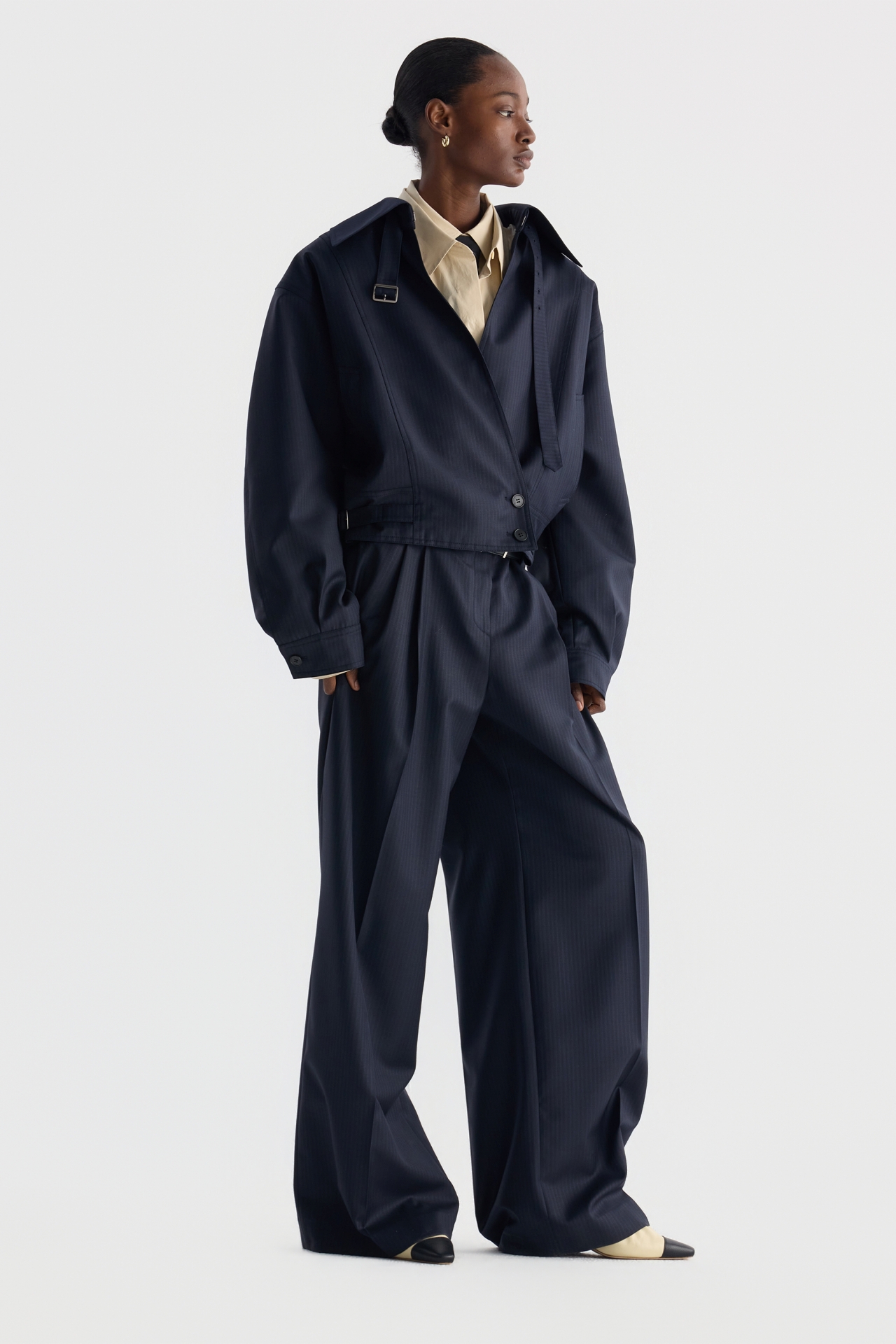 CROPPED UTILITY JACKET (F26OT0132NV)