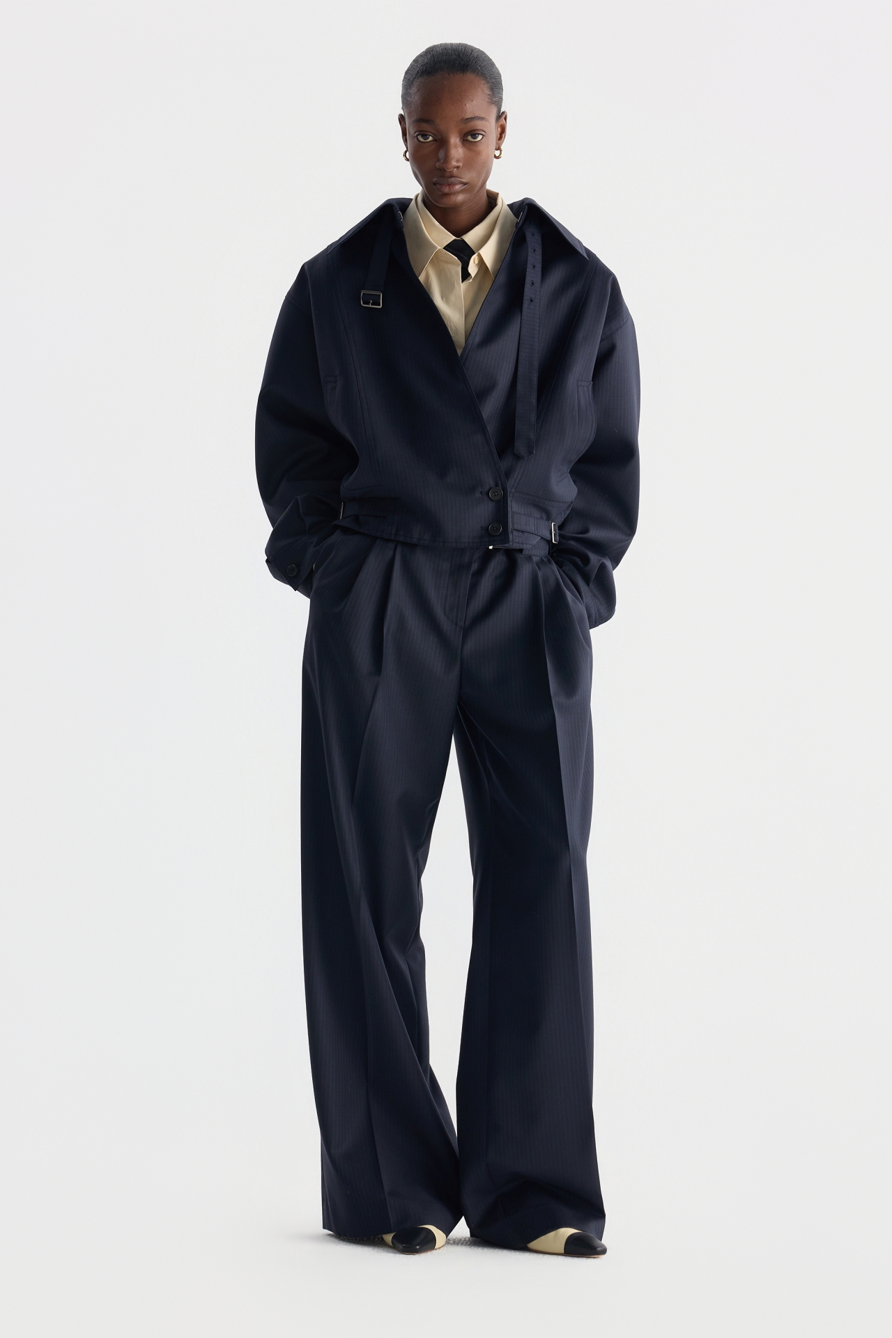 LOOSE-FIT BELTED PANTS (F26PT5102NV)