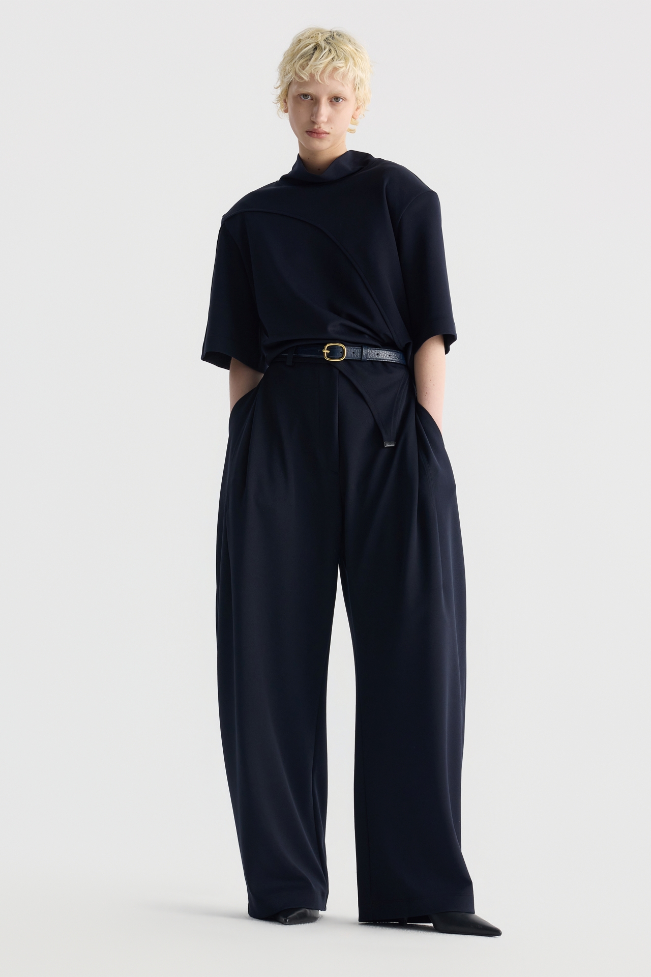 WIDE-LEG PANTS (F26PT5111NV)