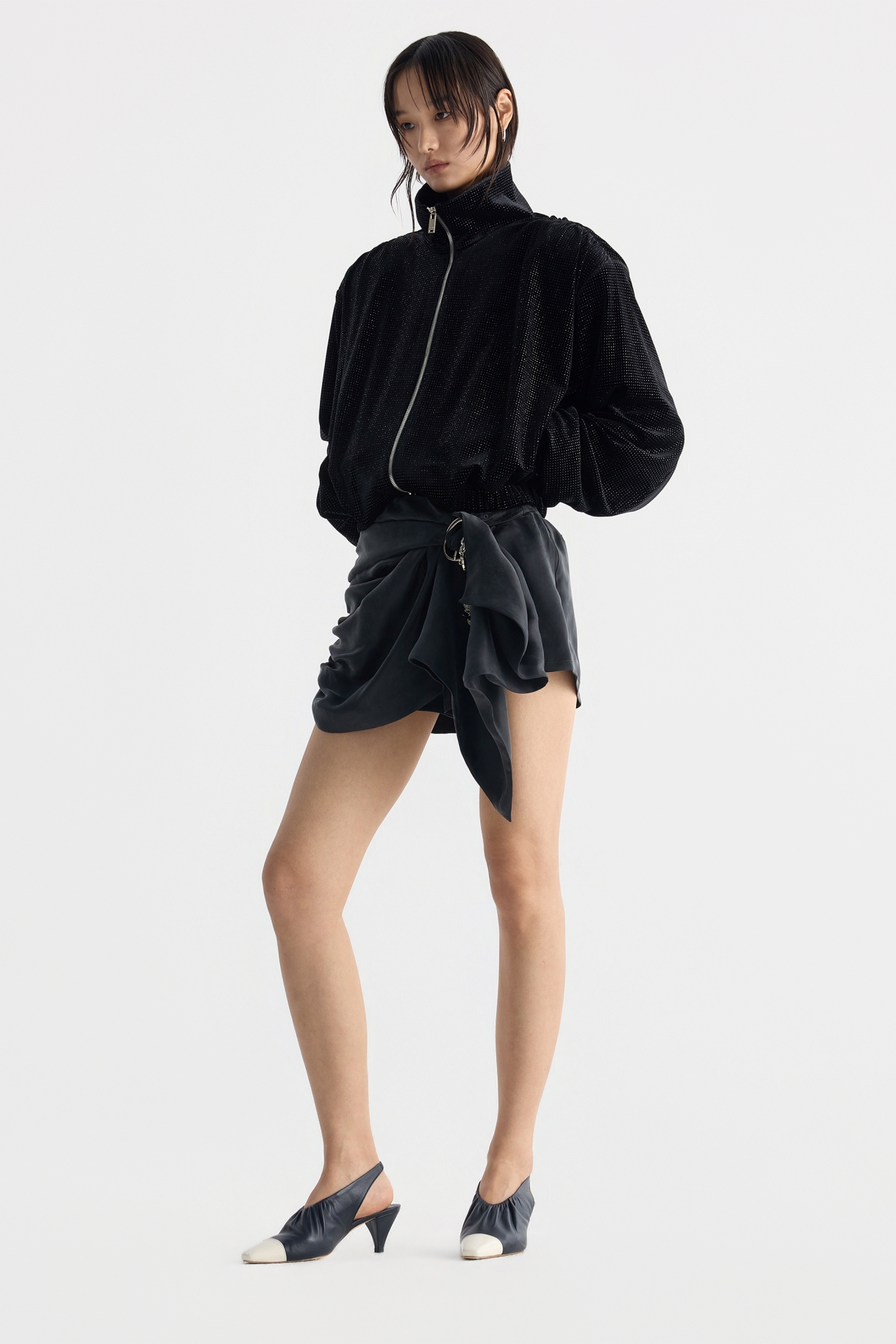 ASYMMETRIC TIE-FRONT PLAID SKORT (F26PT5152CG)