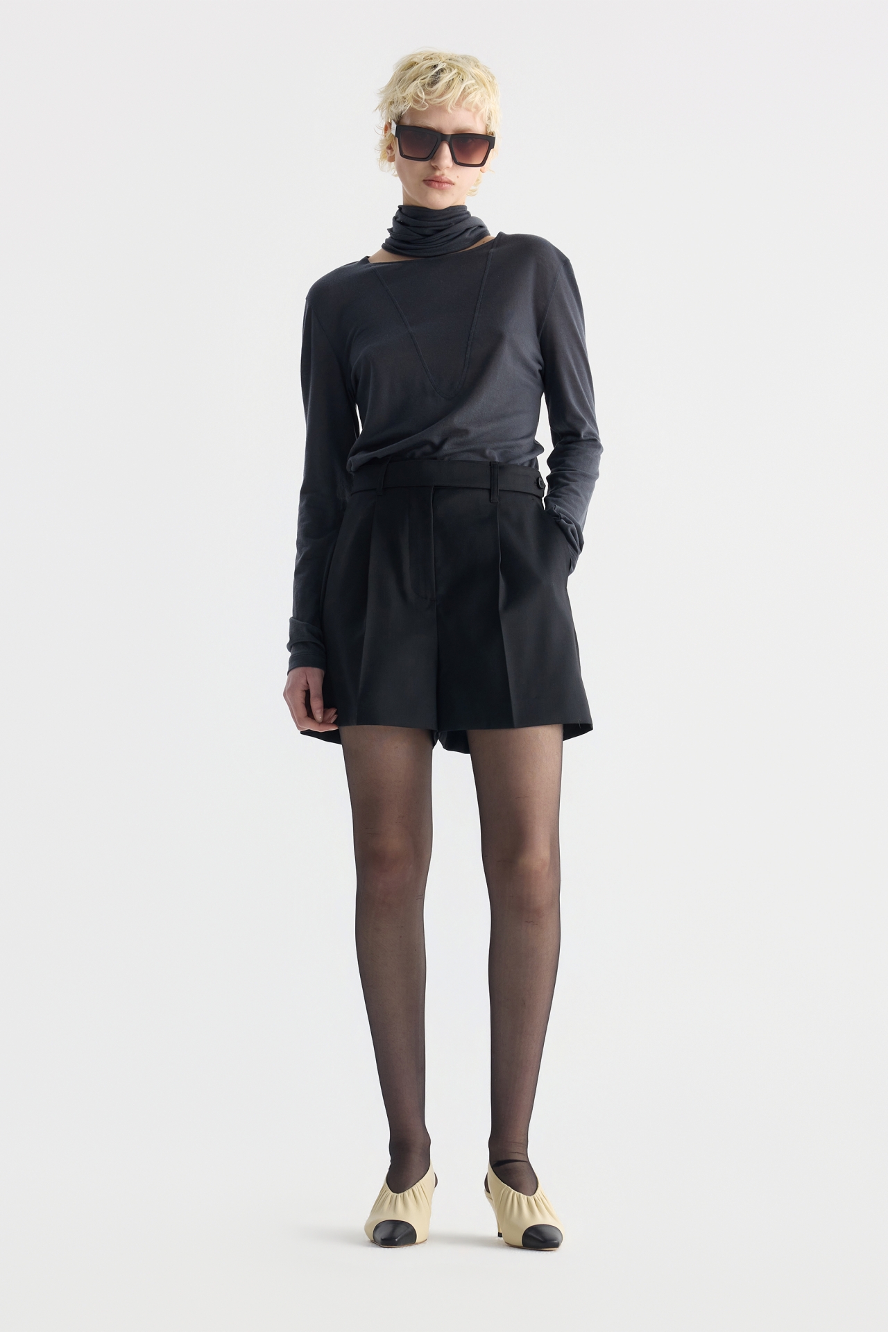 BELT DETAIL SHORTS (F26PT5172BK)