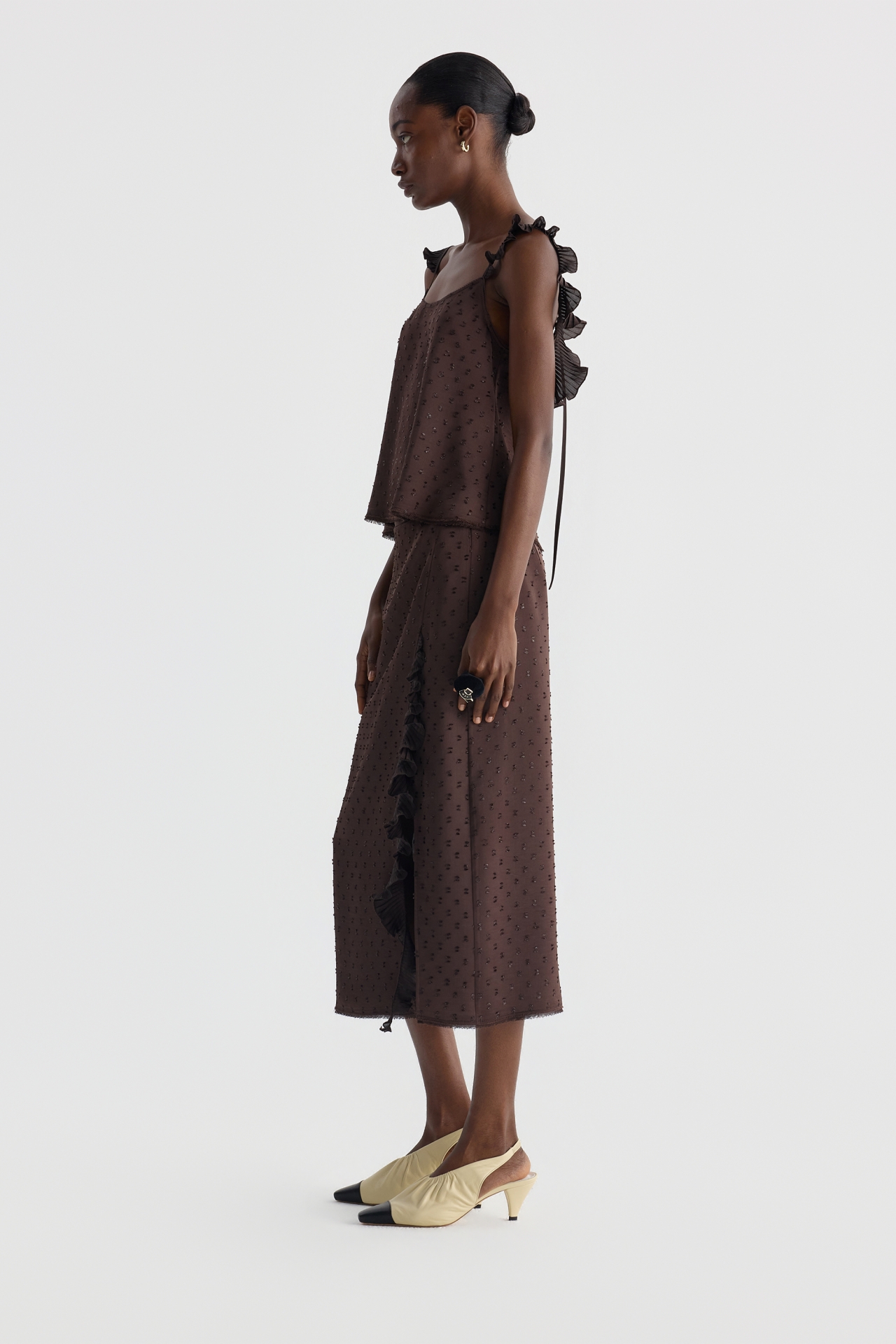 SIDE RUFFLE SKIRT (F26SK6031BR)