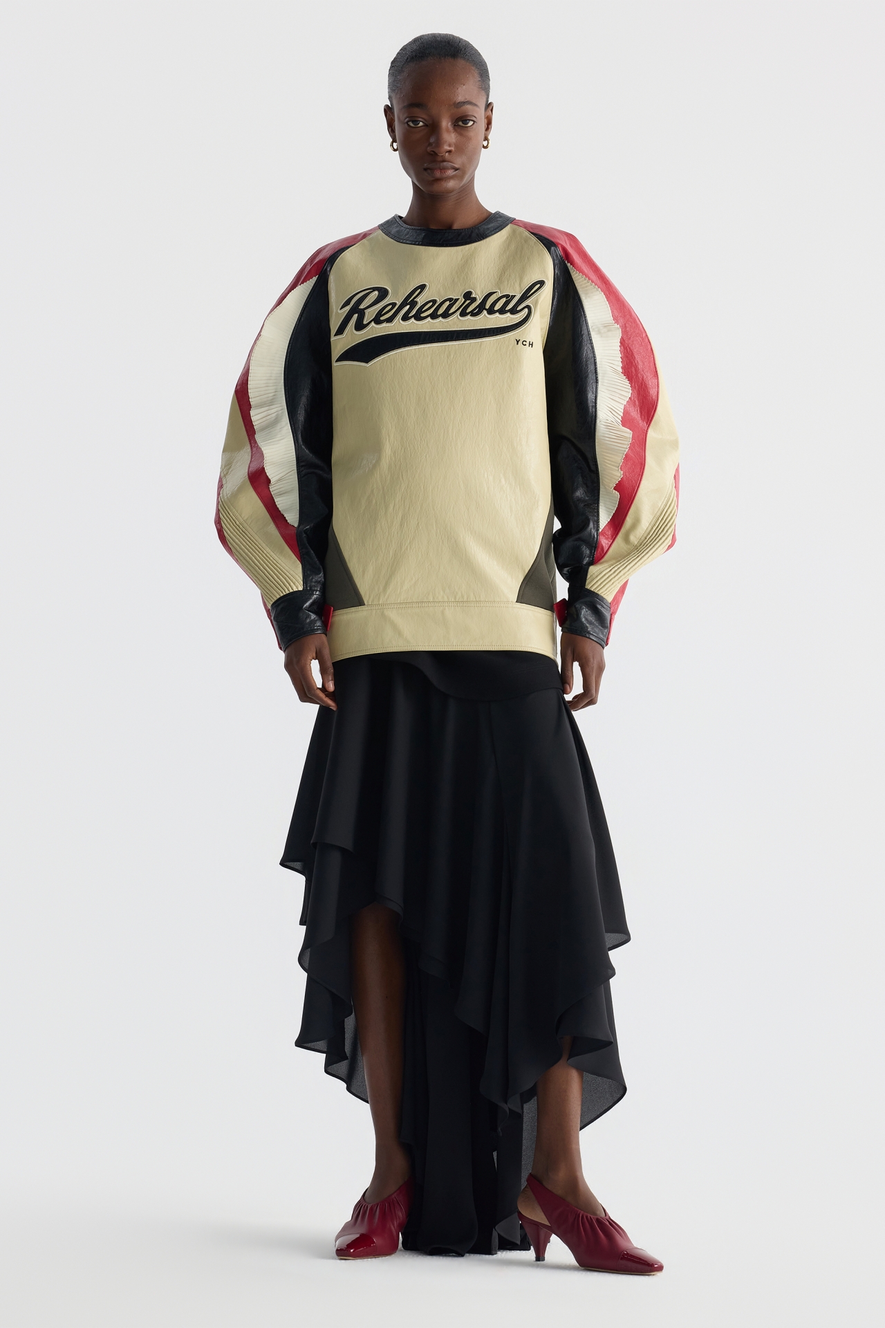 FAUX LEATHER SWEATSHIRT (F26TO10051BE)