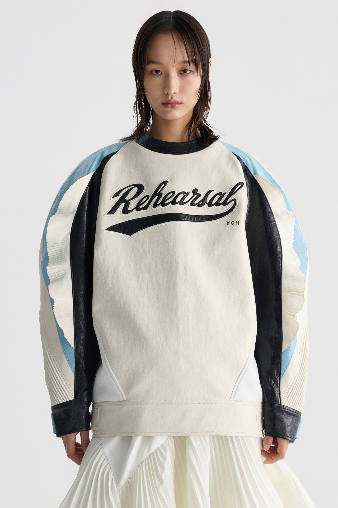 FAUX LEATHER SWEATSHIRT (F26TO10052WH)