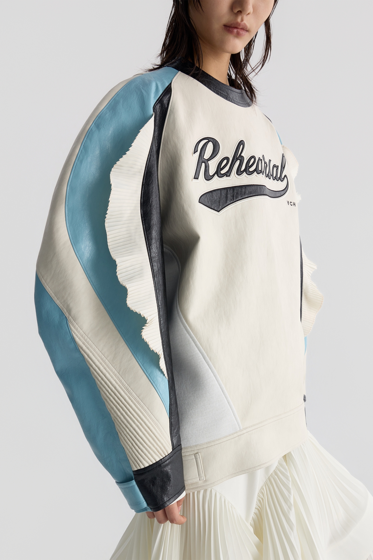FAUX LEATHER SWEATSHIRT (F26TO10052WH)