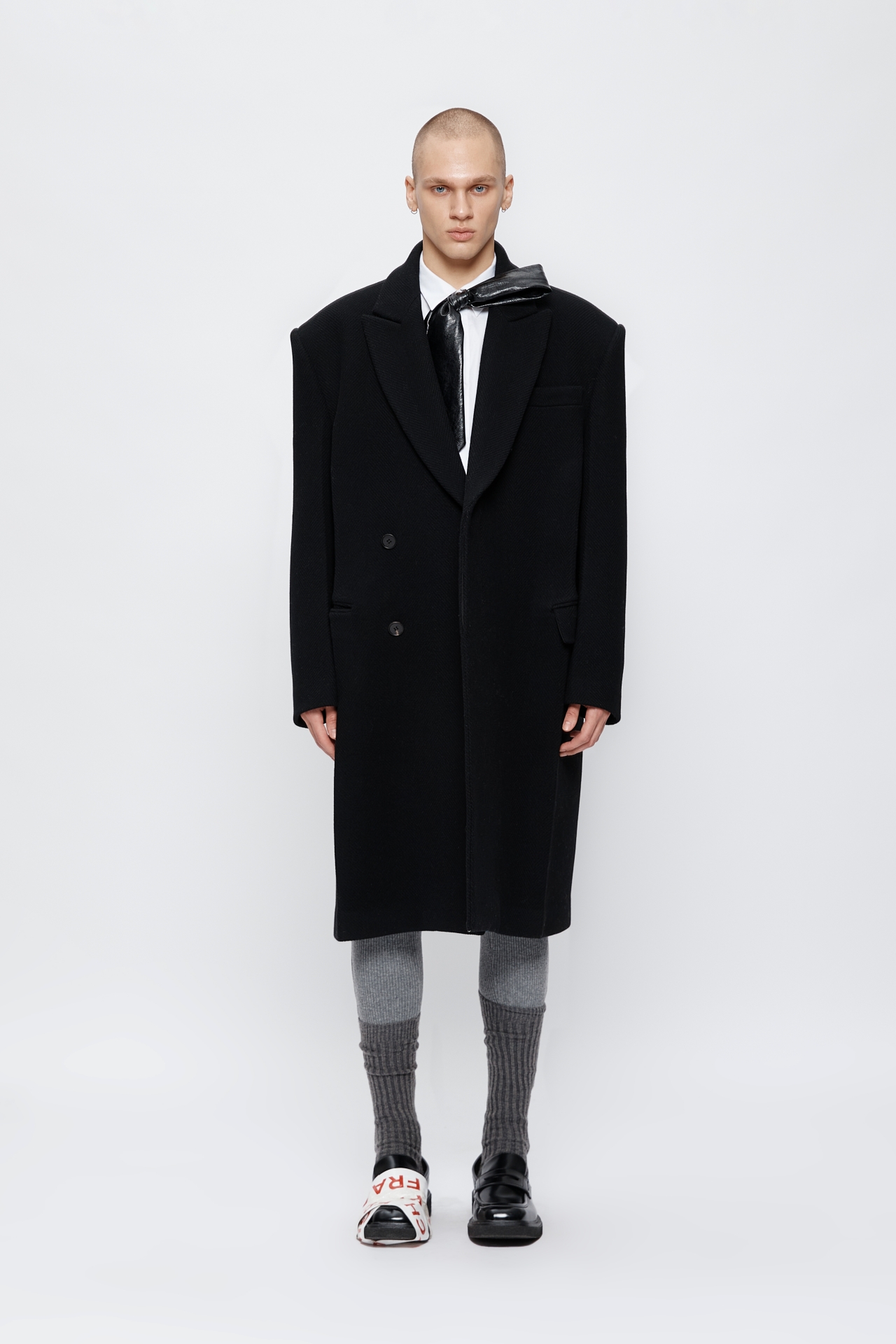 TAILORED SHOULDER COAT (MF25CT2011BK)