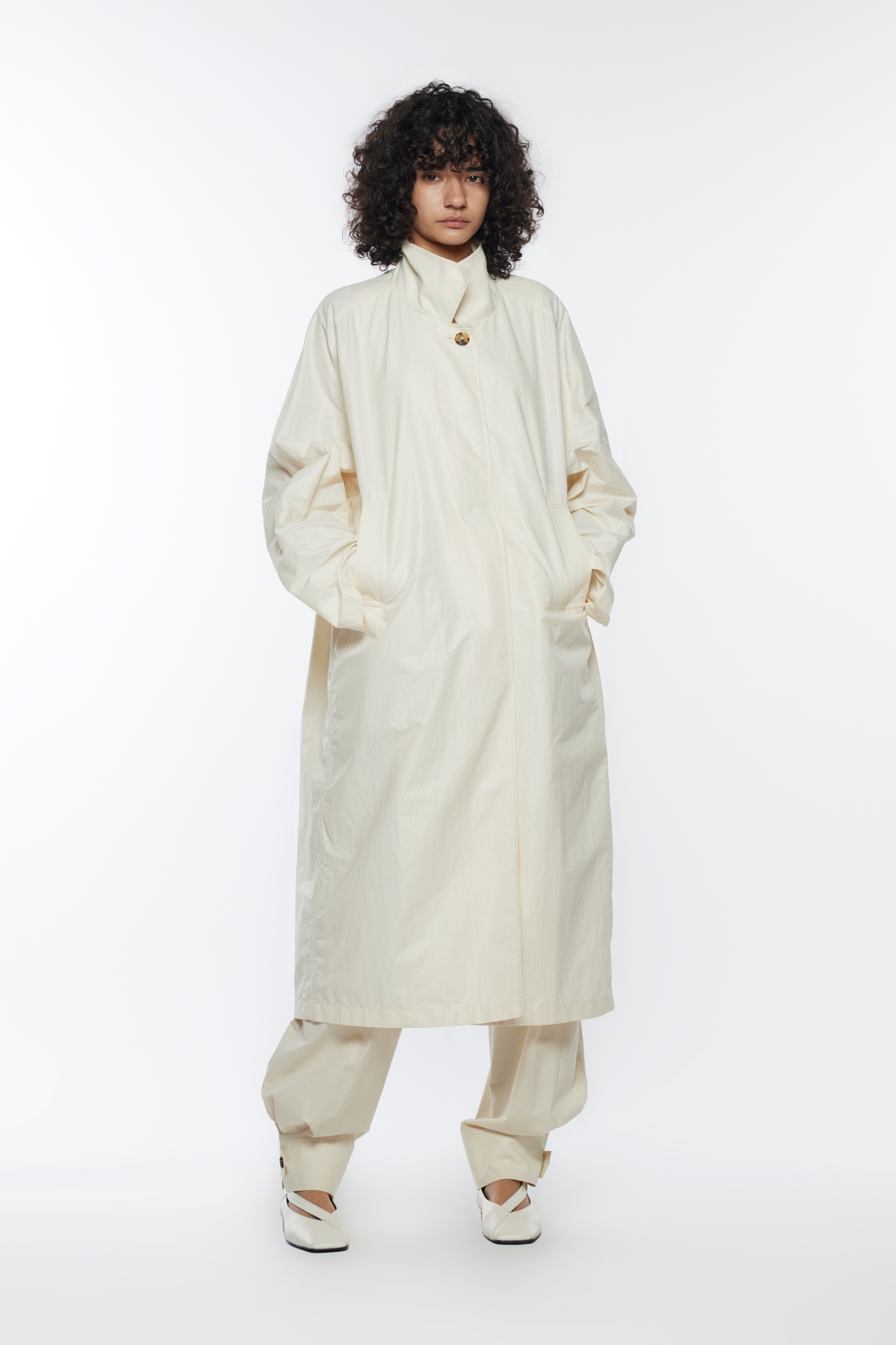 DETACHABLE HOOD TRENCH COAT (R26CT1021CR)