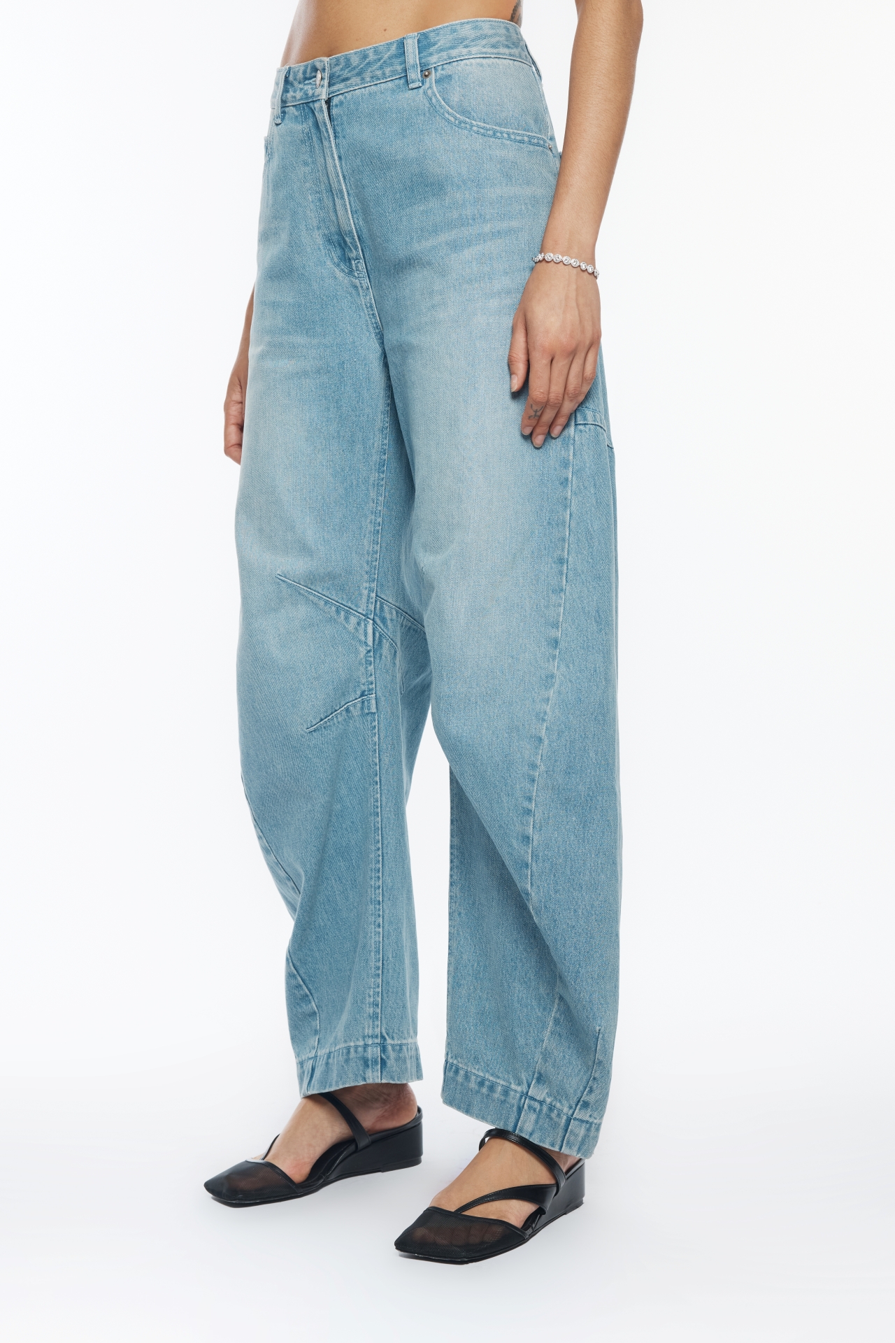 TWISTED DART DENIM PANTS (R26DB8031BL)