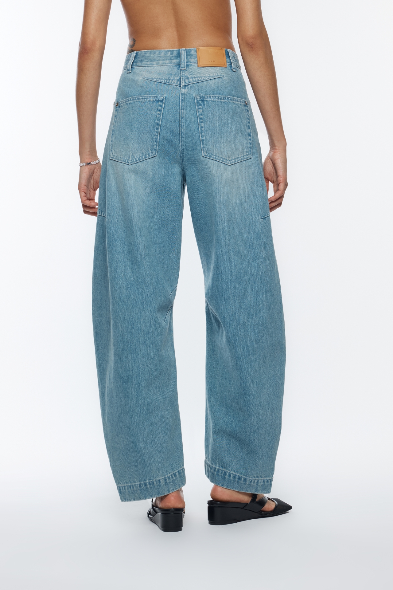 TWISTED DART DENIM PANTS (R26DB8031BL)