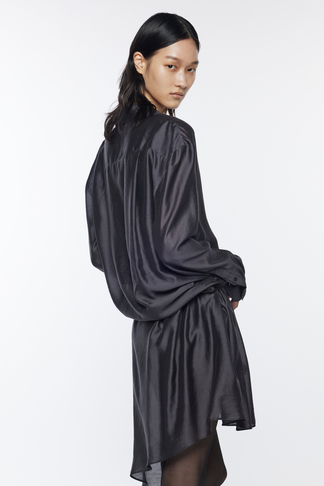 ASYMMETRICAL SHIRT DRESS (R26DJ7021GY)