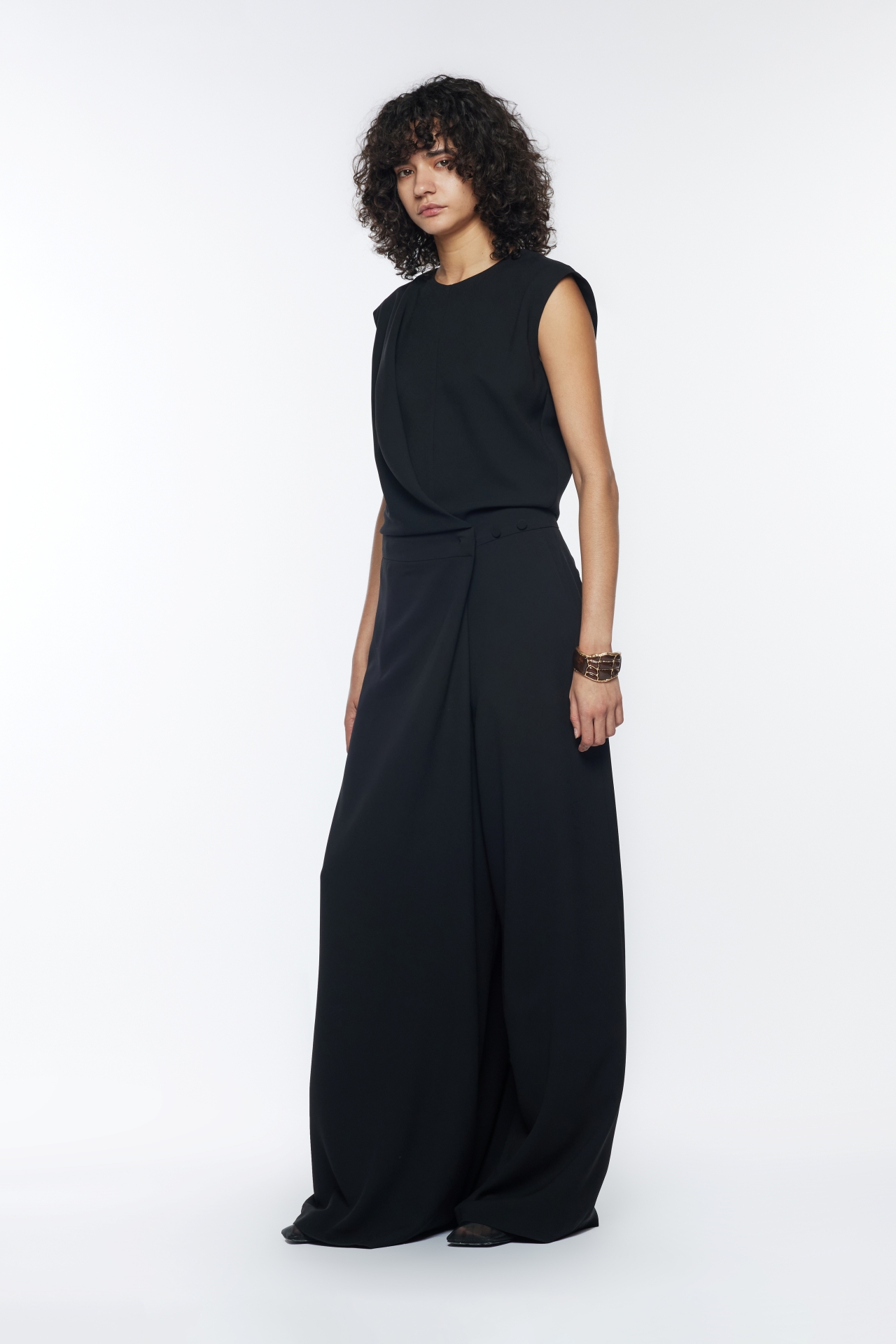 WRAP JUMPSUIT (R26DJ7041BK)