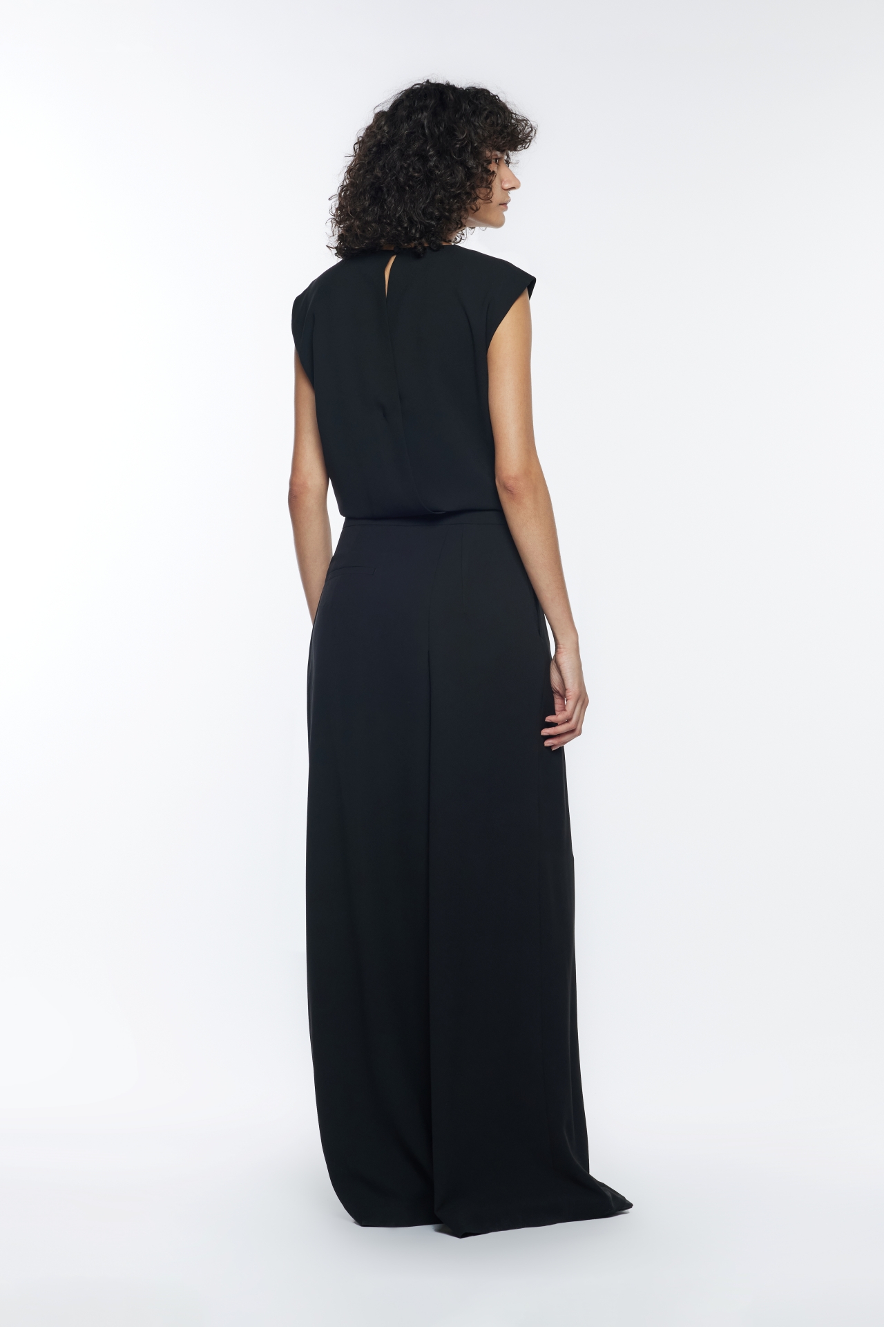 WRAP JUMPSUIT (R26DJ7041BK)