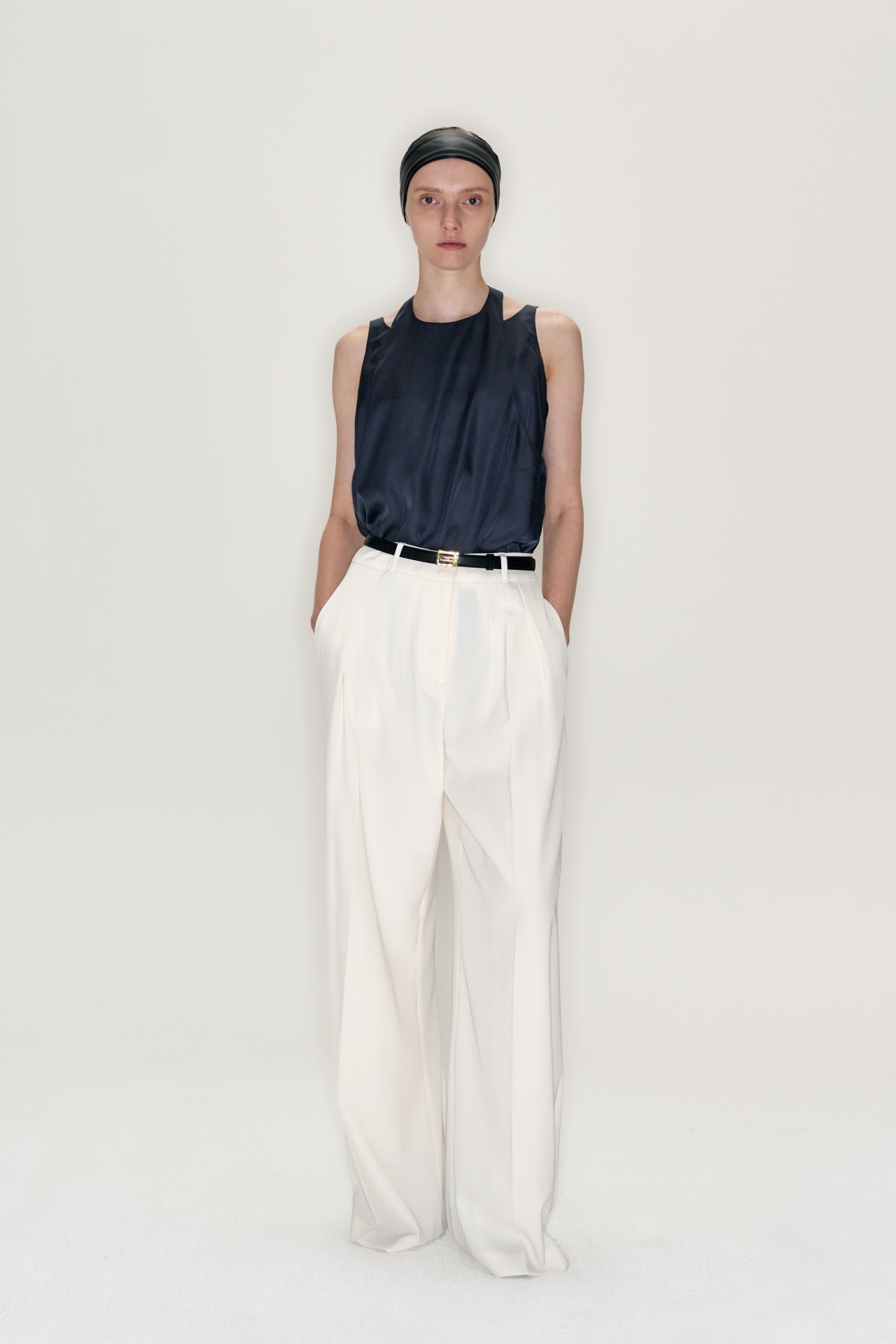 PIN TUCK WIDE PANTS IVORY (S25PT5101IV)