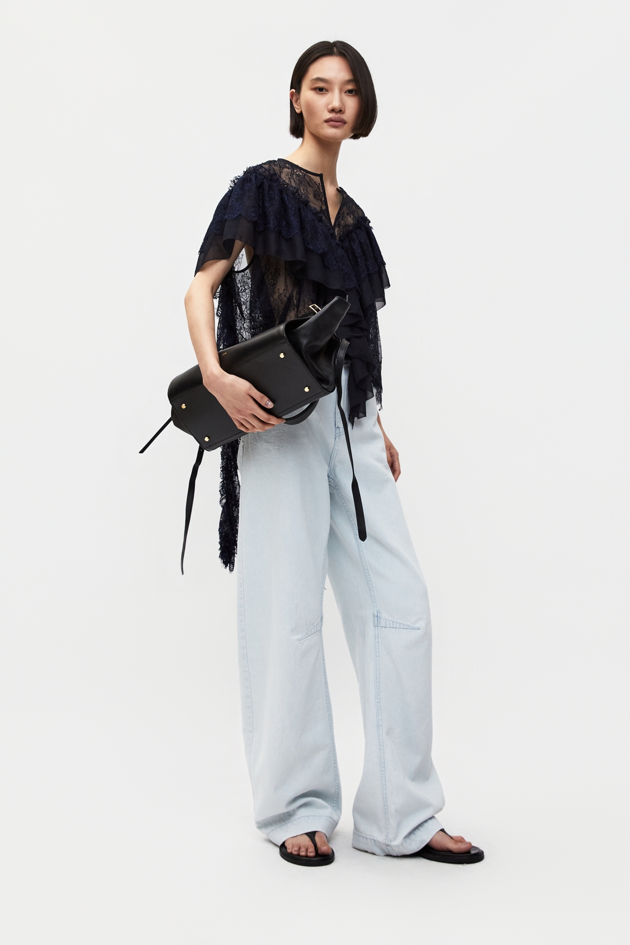 LAYERED LACE BLOUSE (S26BL4051NV)