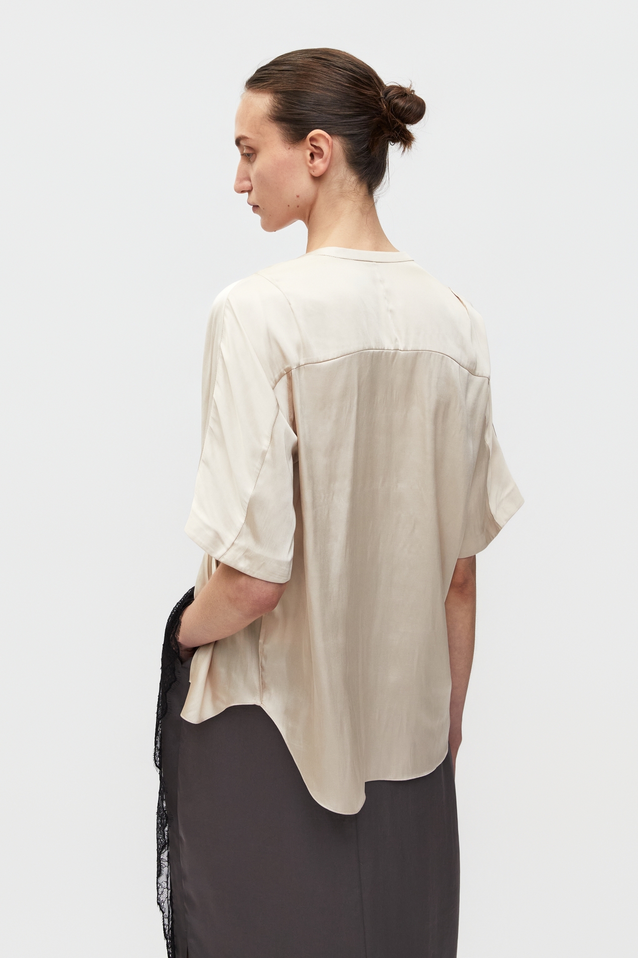 TIE-NECK BLOUSE (S26BL4061BE)