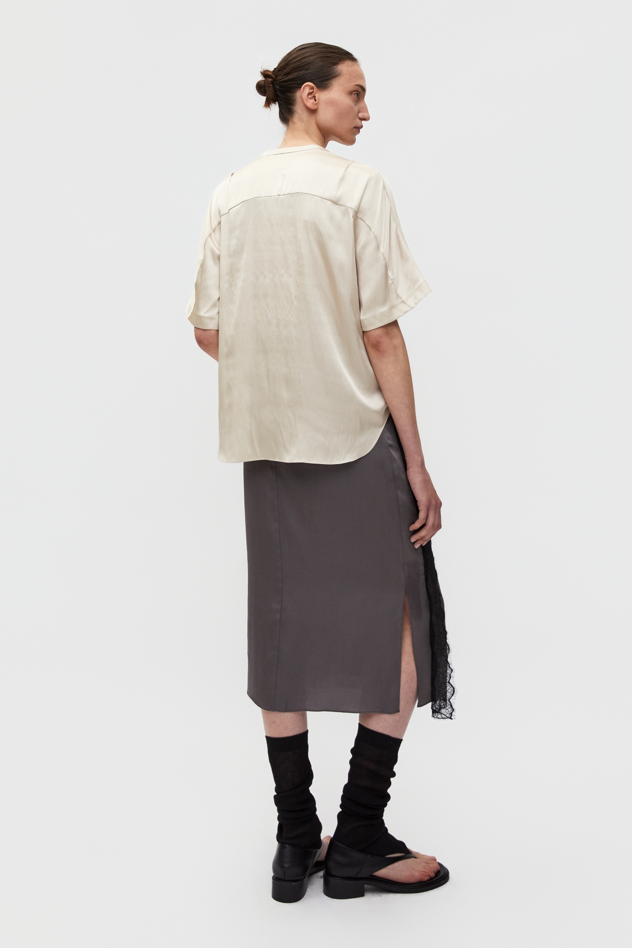TIE-NECK BLOUSE (S26BL4061BE)