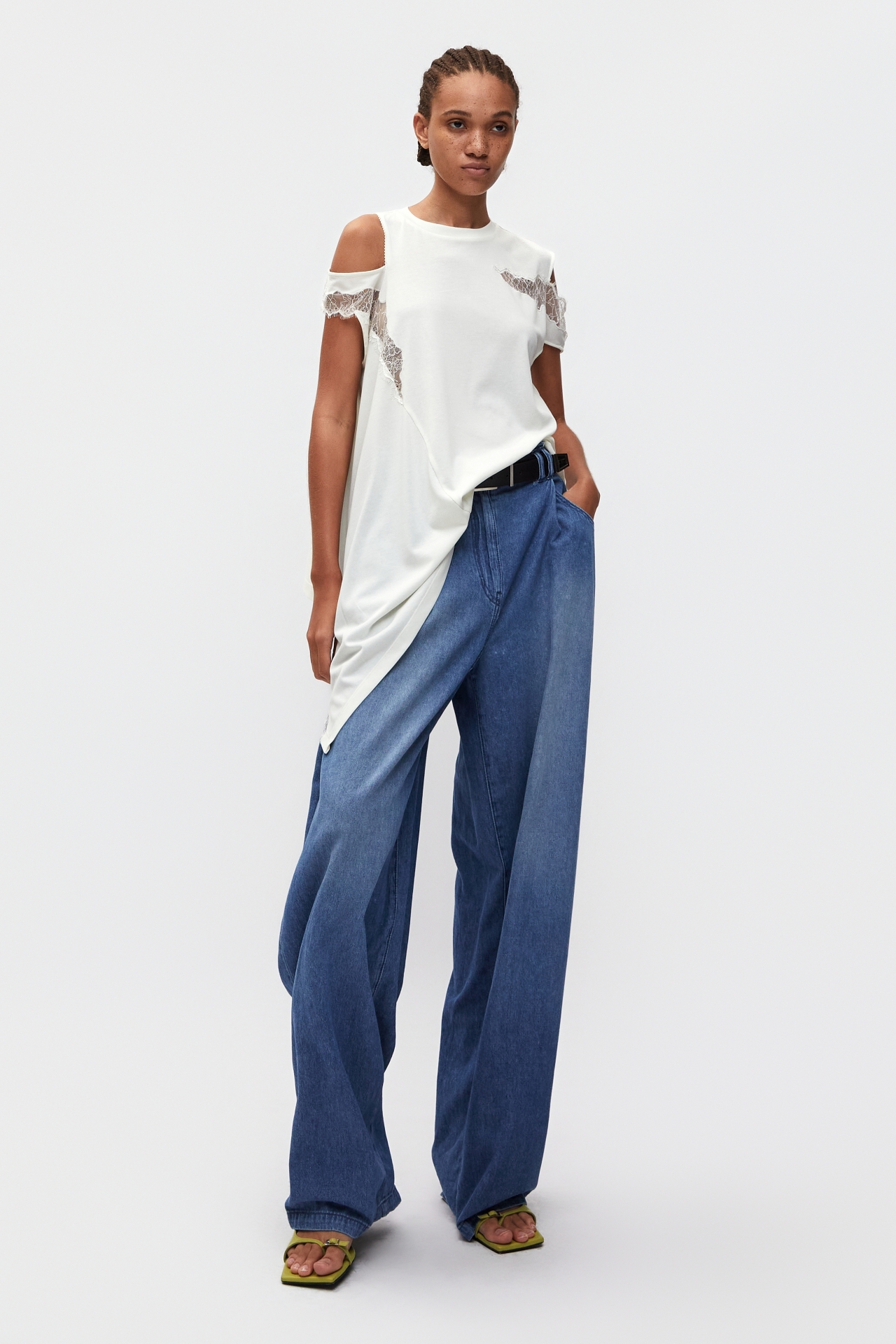 WIDE LEG JEANS (S26DB8021BL)