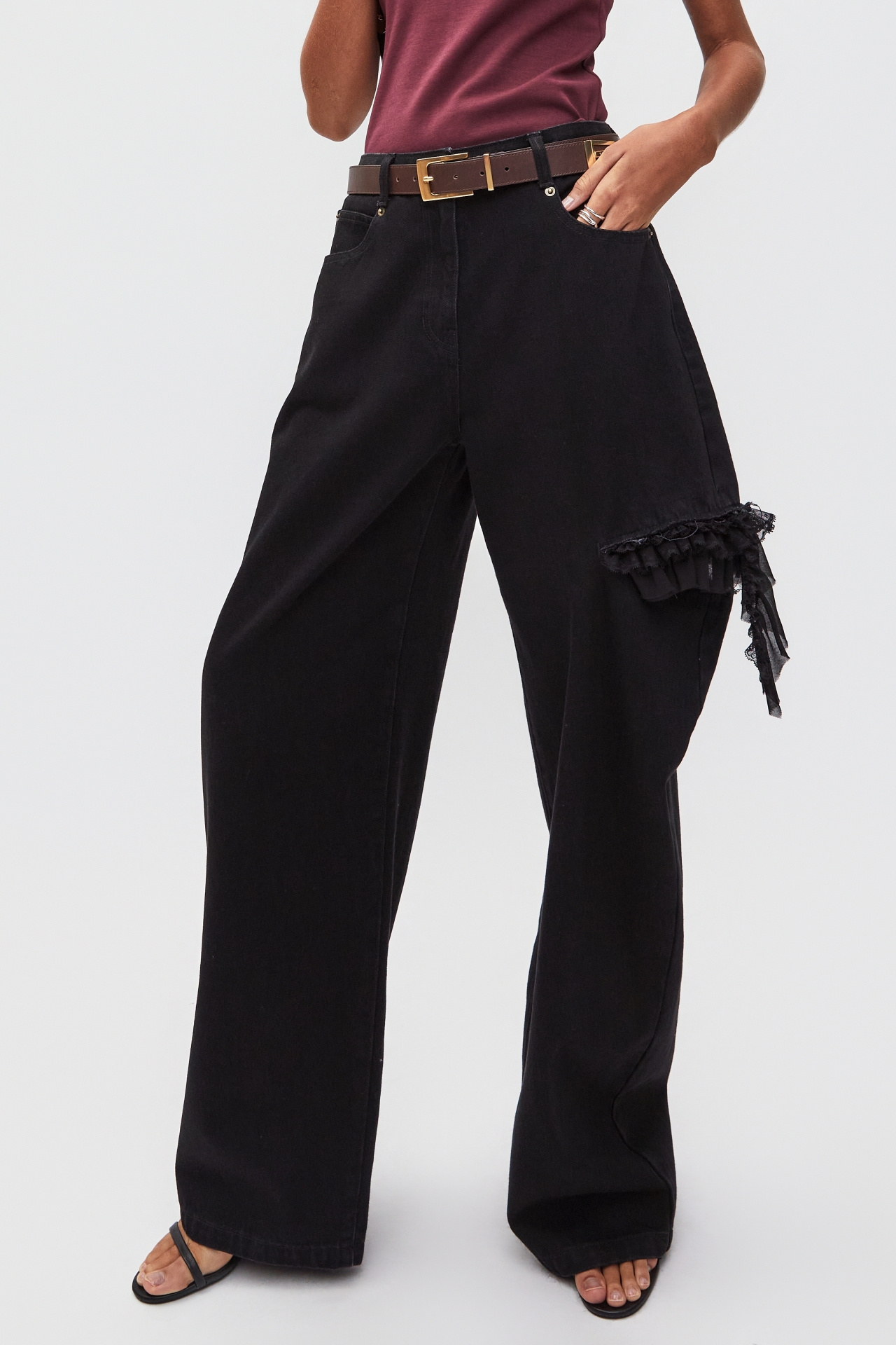 CUT-OUT LACE JEANS (S26DB8041BK)