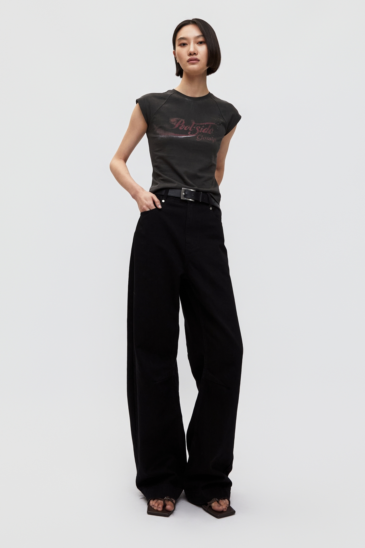 CURVED LEG JEANS (S26DB8052BK)