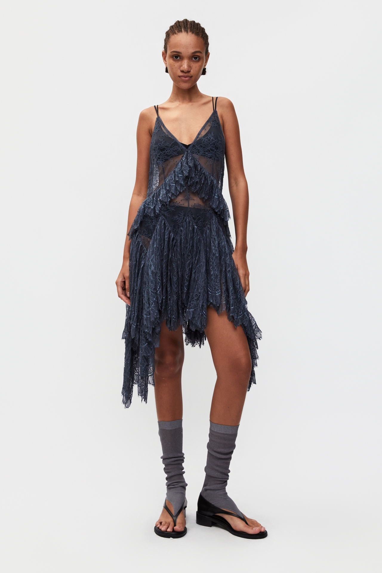 SLEEVELESS LAYERED LACE DRESS (S26DJ7011BL)