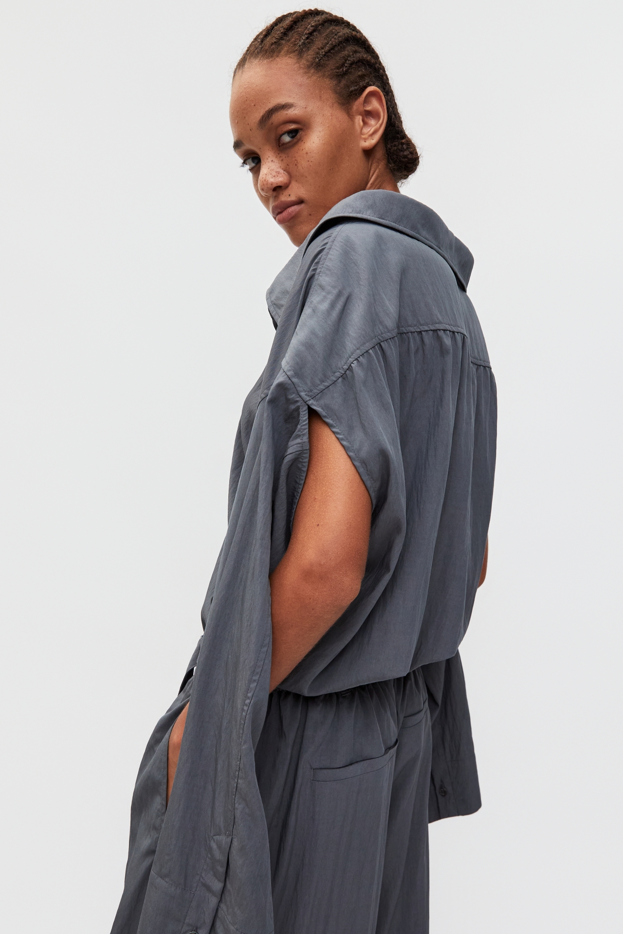 TWO-WAY SHIRT JUMPSUIT (S26DJ7041GY)