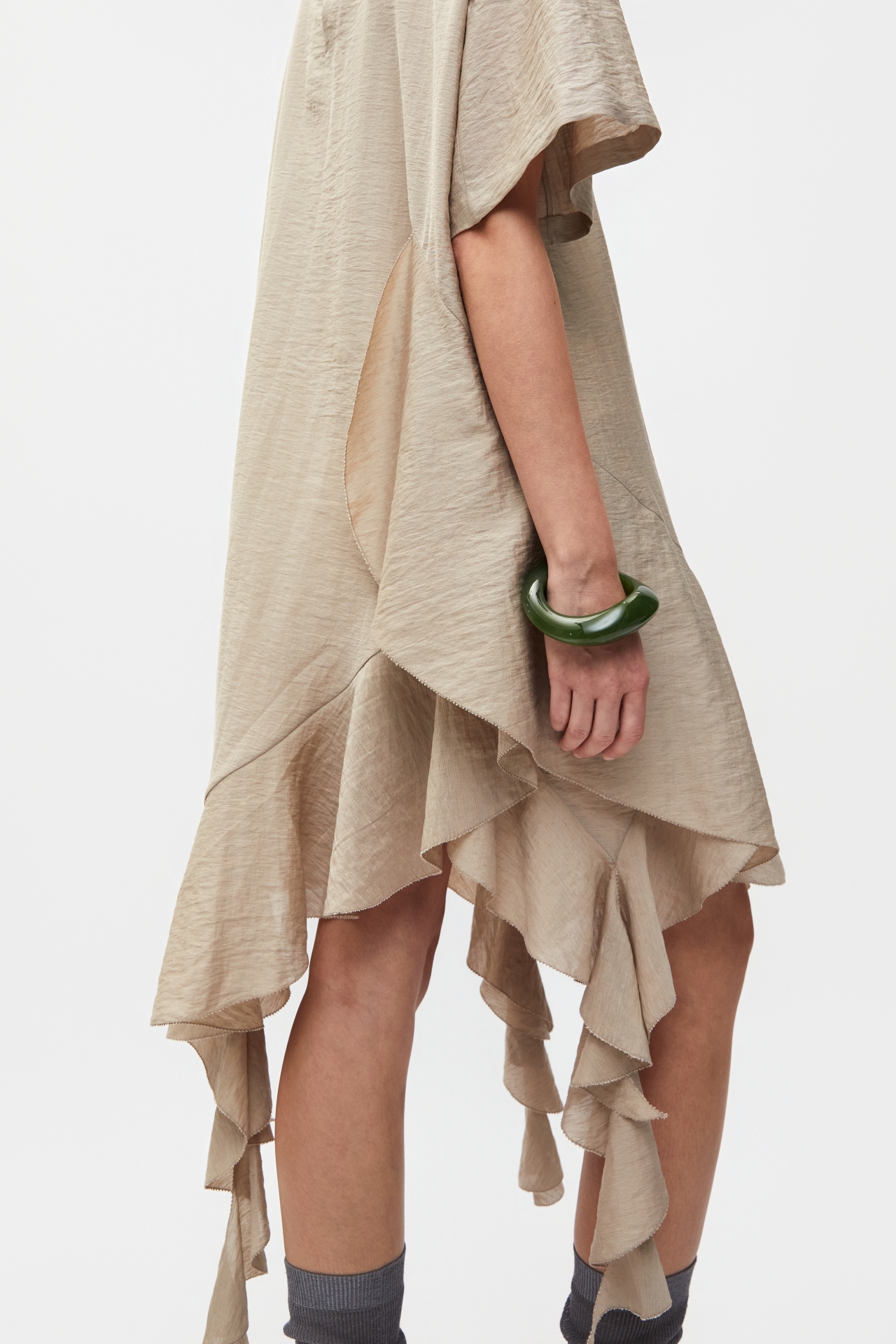 ASYMMETRIC HEM DRESS (S26DJ7061BE)