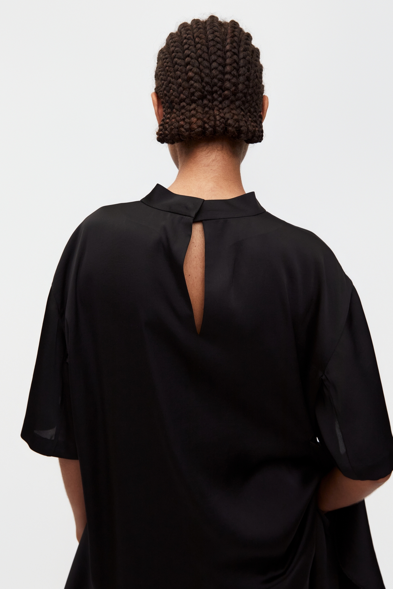 ASYMMETRIC HEM DRESS (S26DJ7062BK)