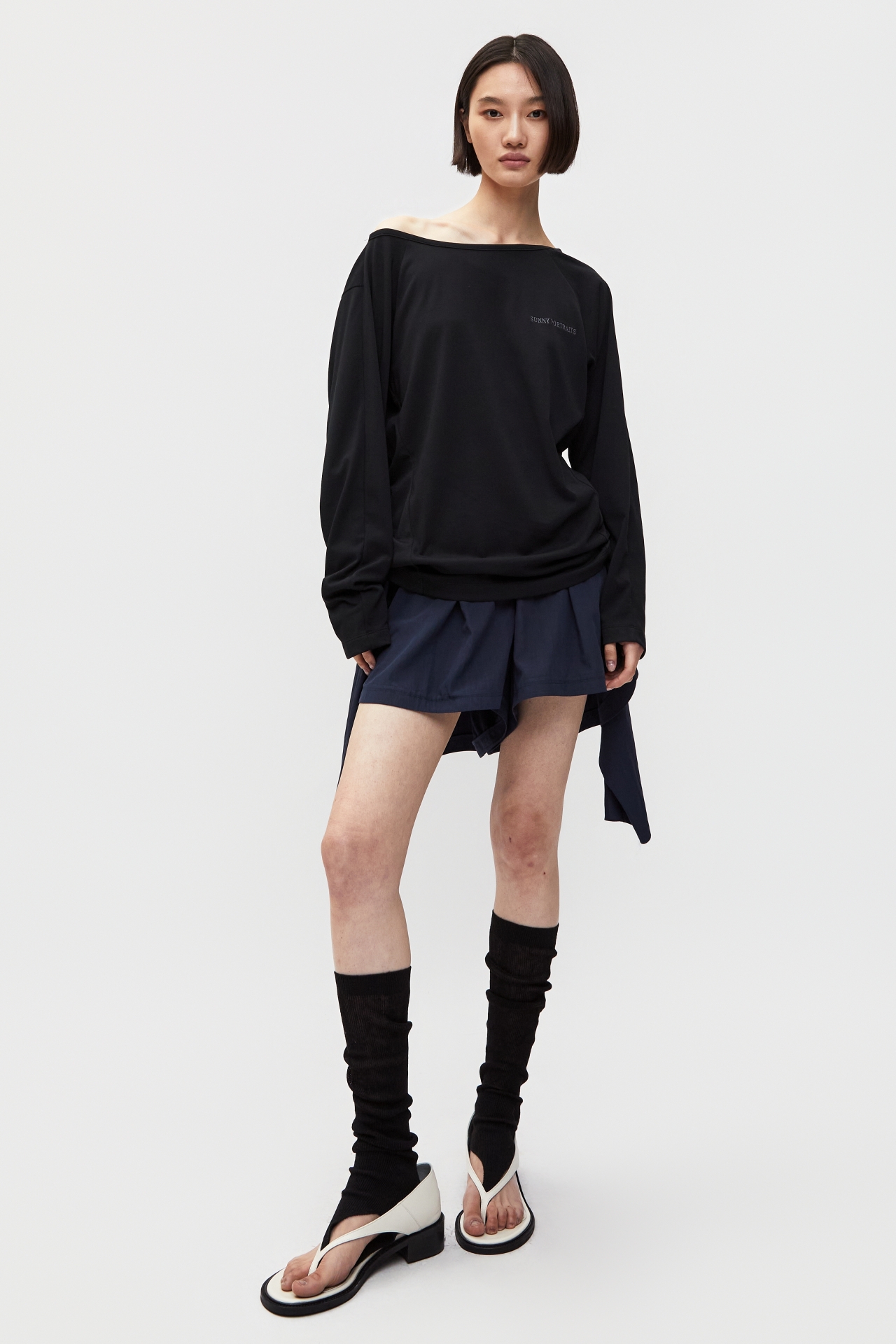 KNOT-WRAP SHORTS (S26PT5011NV)