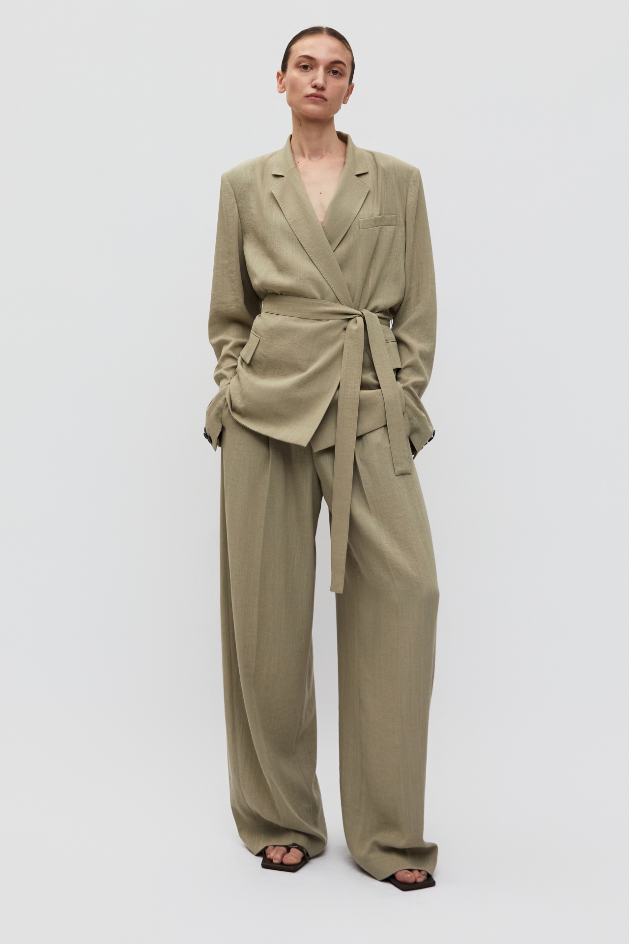 BELTED TUCK PANTS (S26PT5111KK)