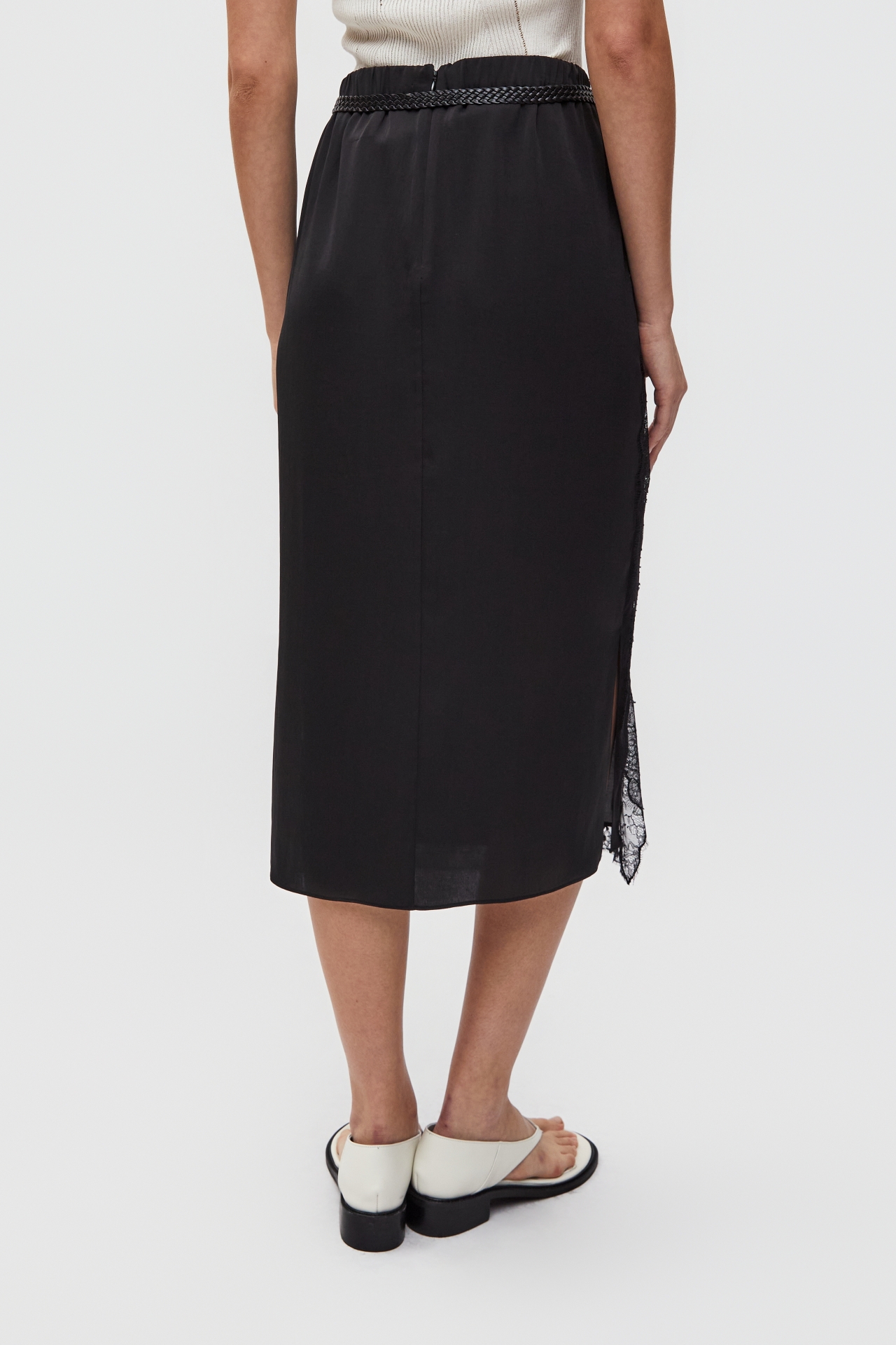 LACE-TRIMMED SKIRT (S26SK6021BK)