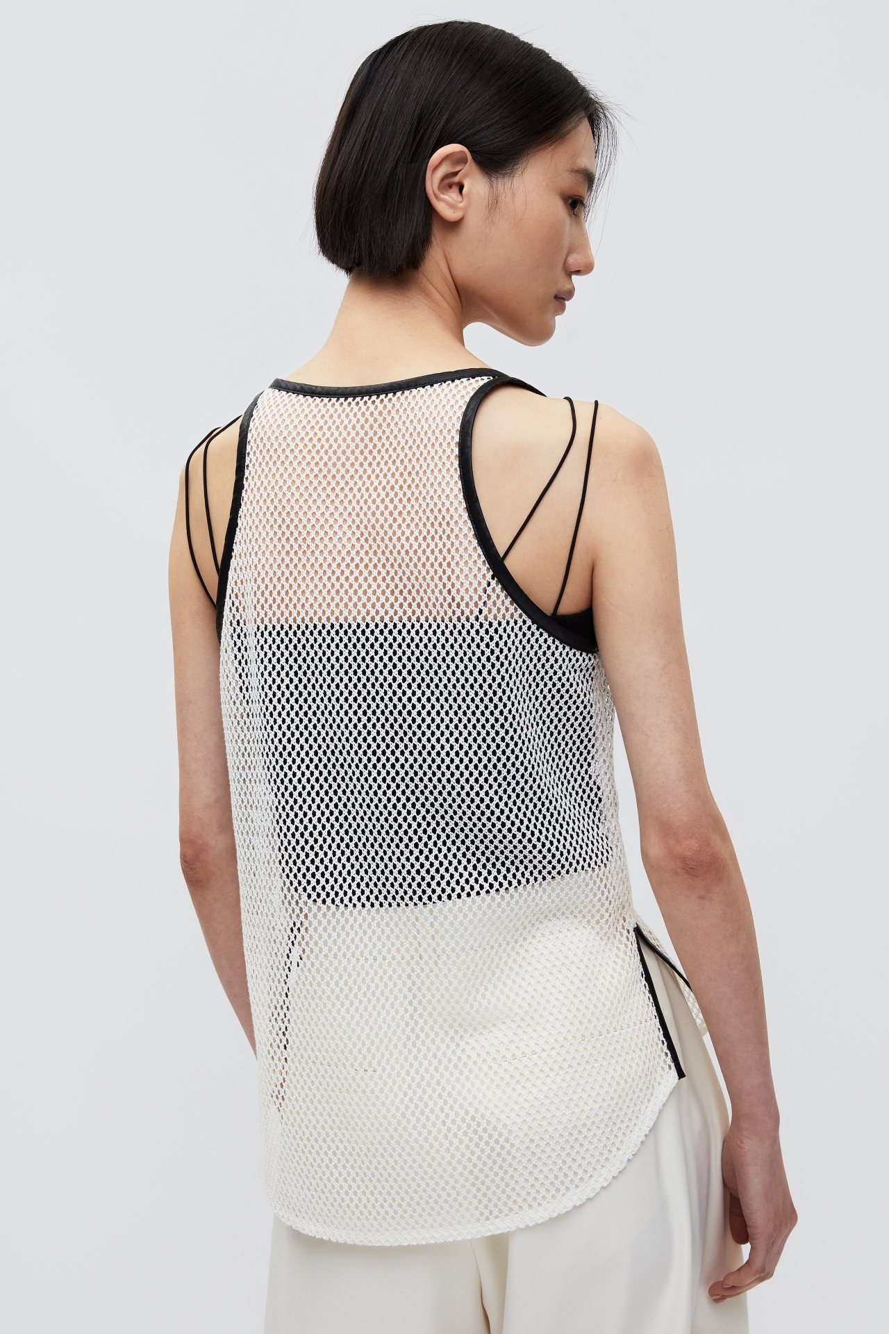MESH SLEEVELESS TOP (S26TO10031IV)