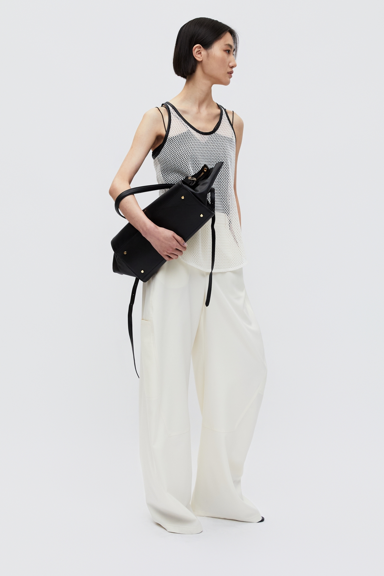 MESH SLEEVELESS TOP (S26TO10031IV)