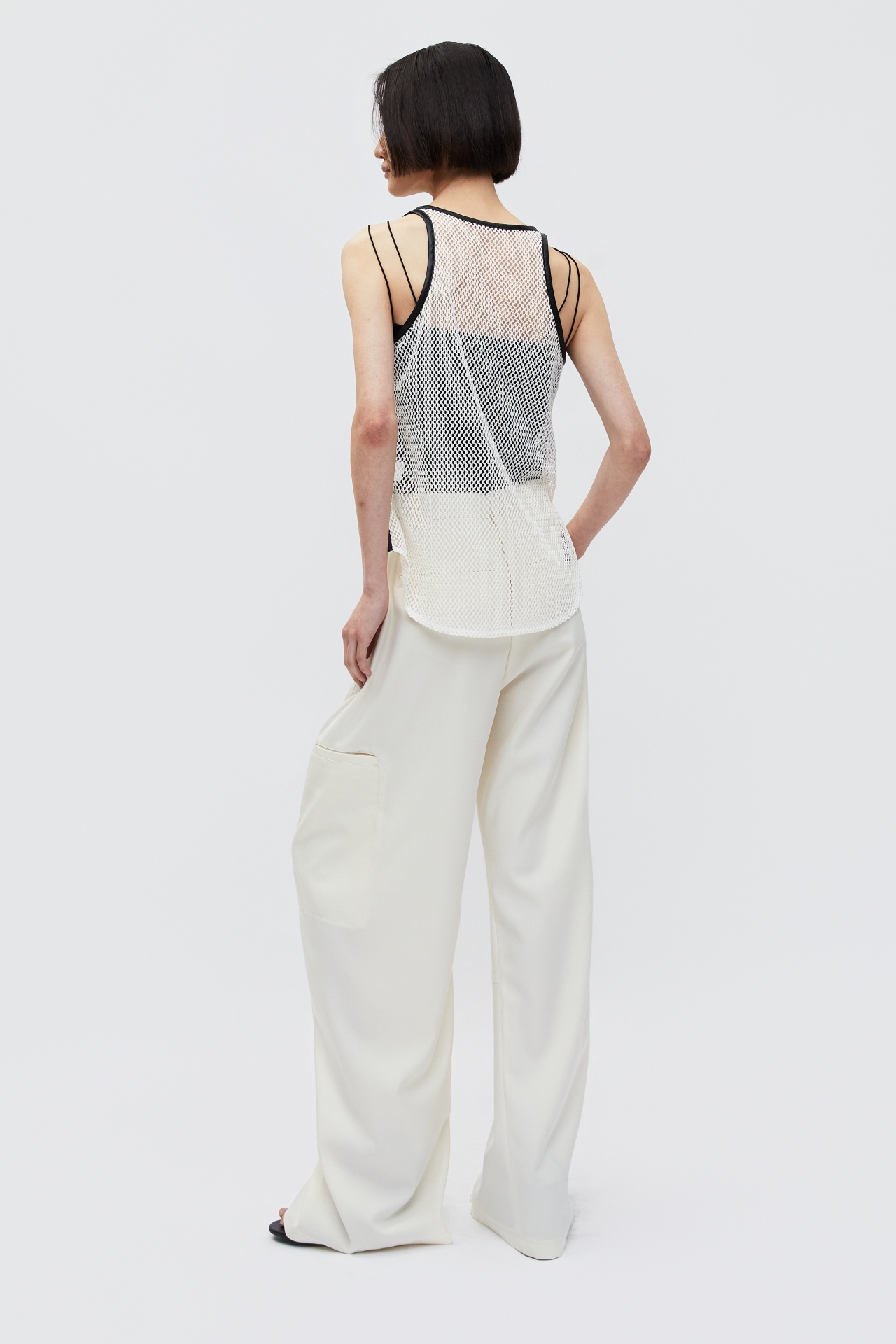 MESH SLEEVELESS TOP (S26TO10031IV)