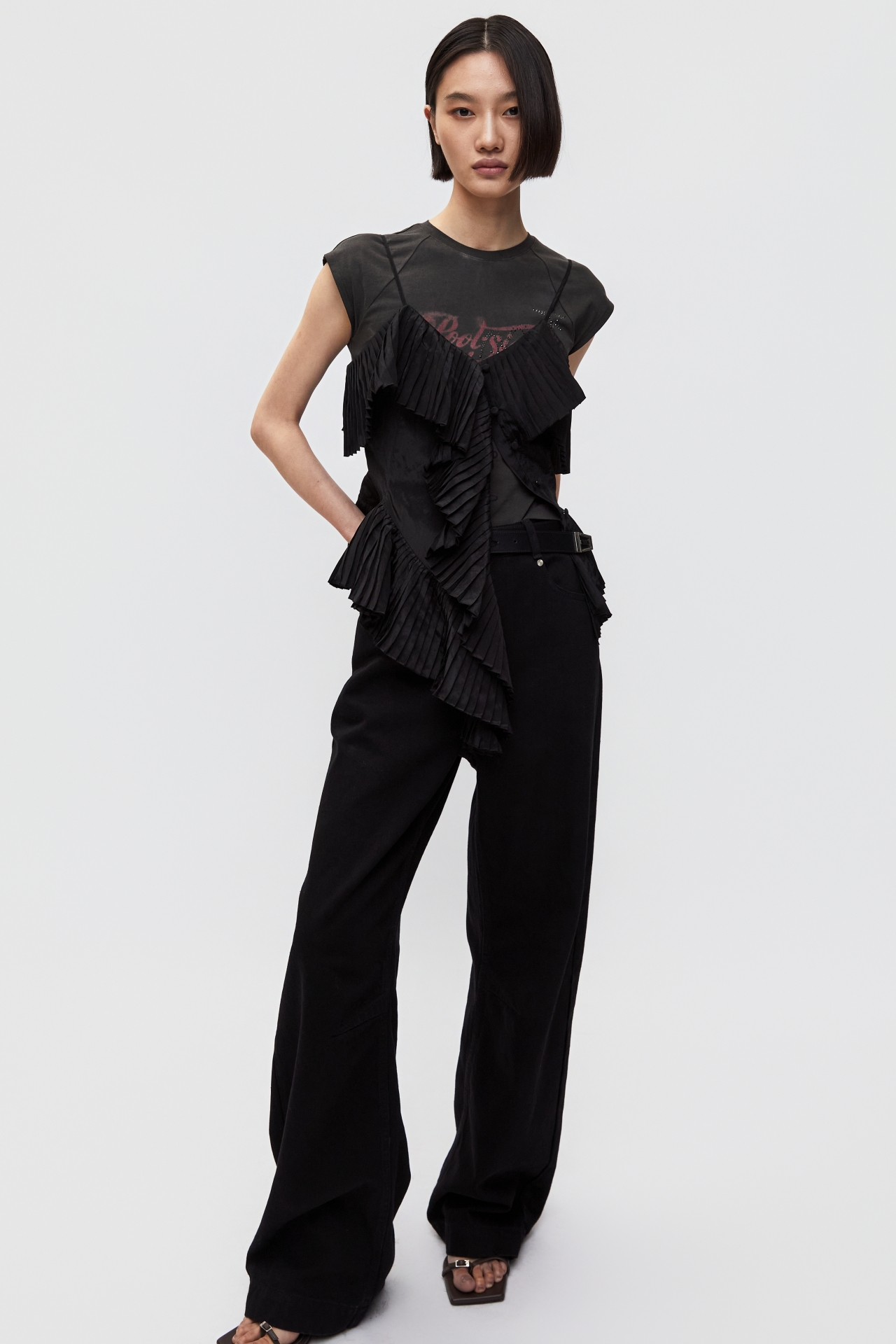 ASYMMETRIC PLEATED TOP (S26TO10061BK)