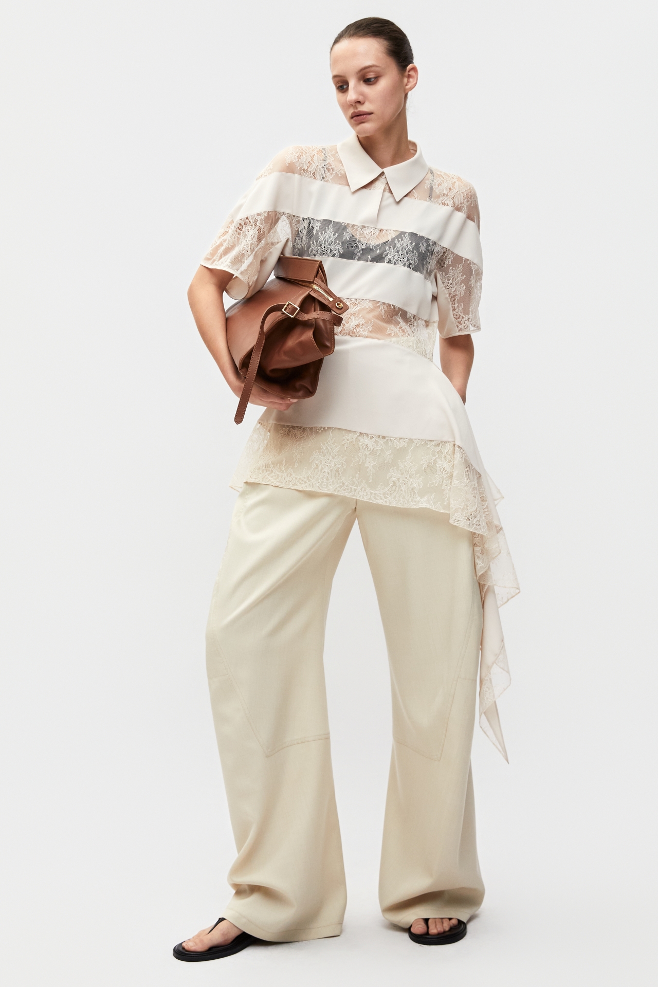 DRAPED HEM TOP (S26TO10072BE)
