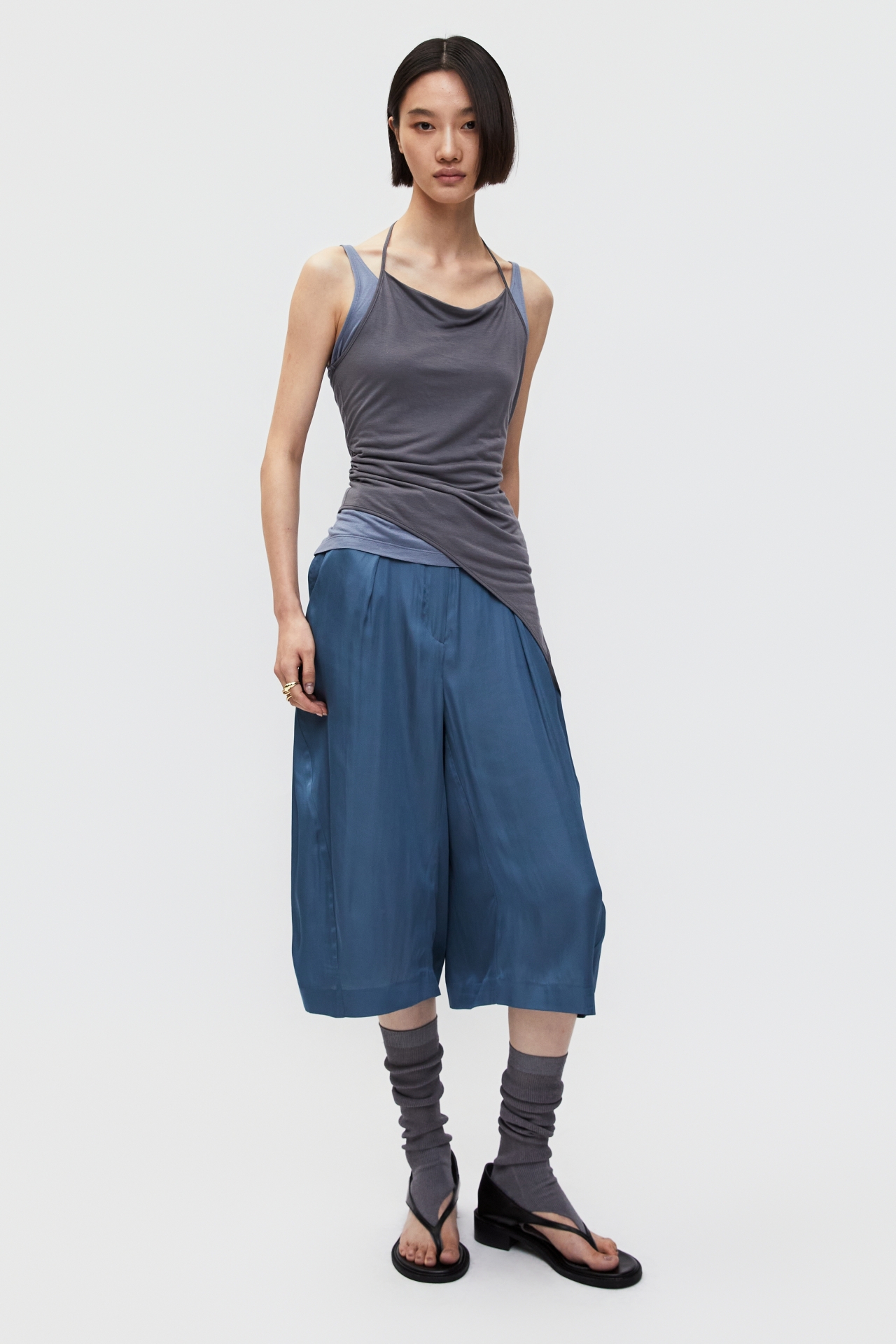 LAYERED ASYMMETRIC TOP (S26TS11021CG)